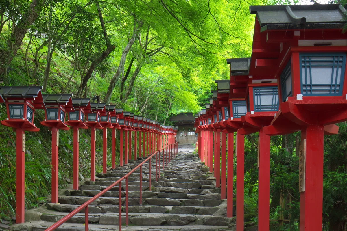 神社の「ご神体」は何故「鏡」なのか？｜fossette（ゆうきあいみ）