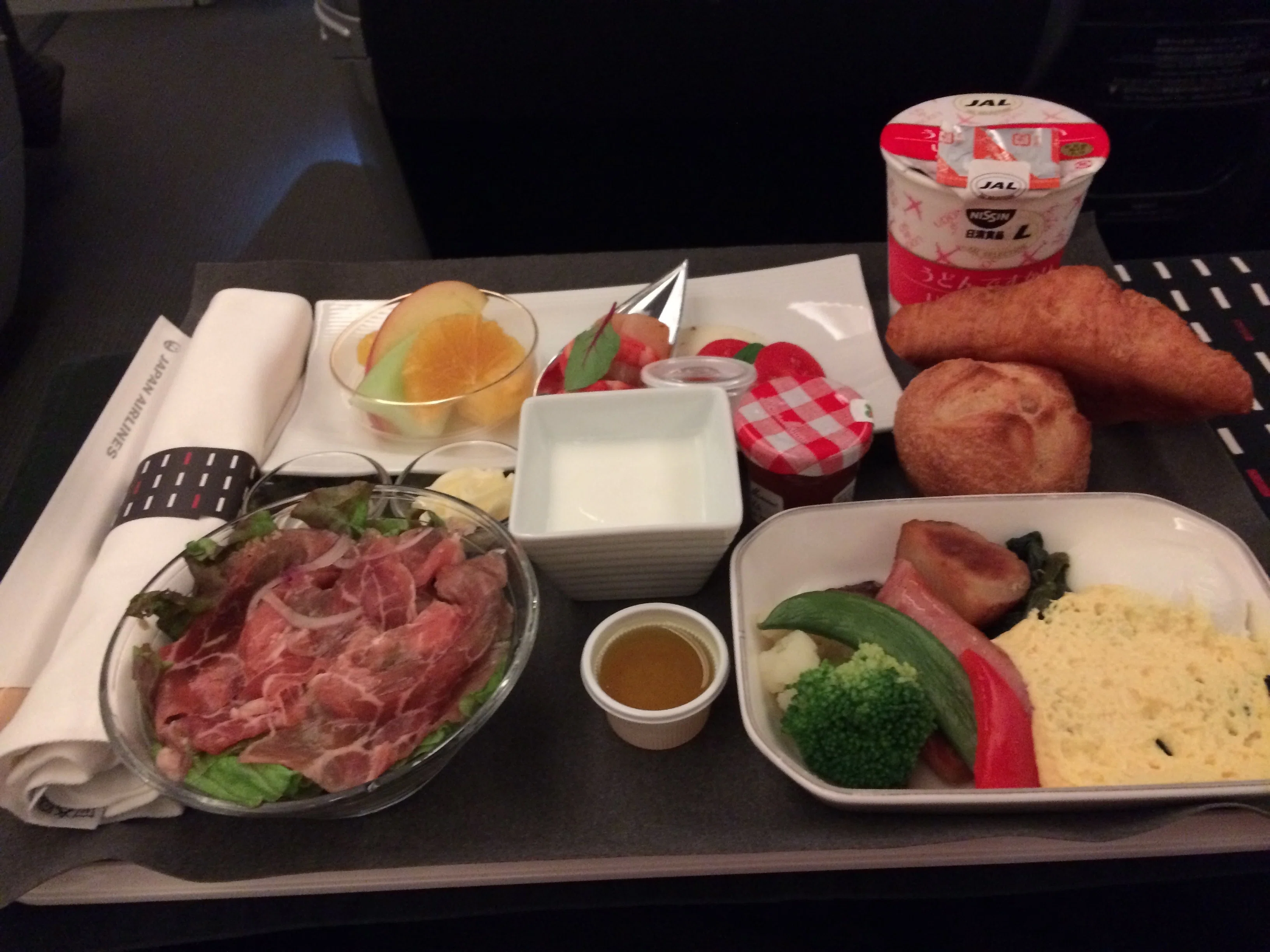 大枚叩いといて結局コレ！？旅ブロガー女医のベスト空港ラウンジ食