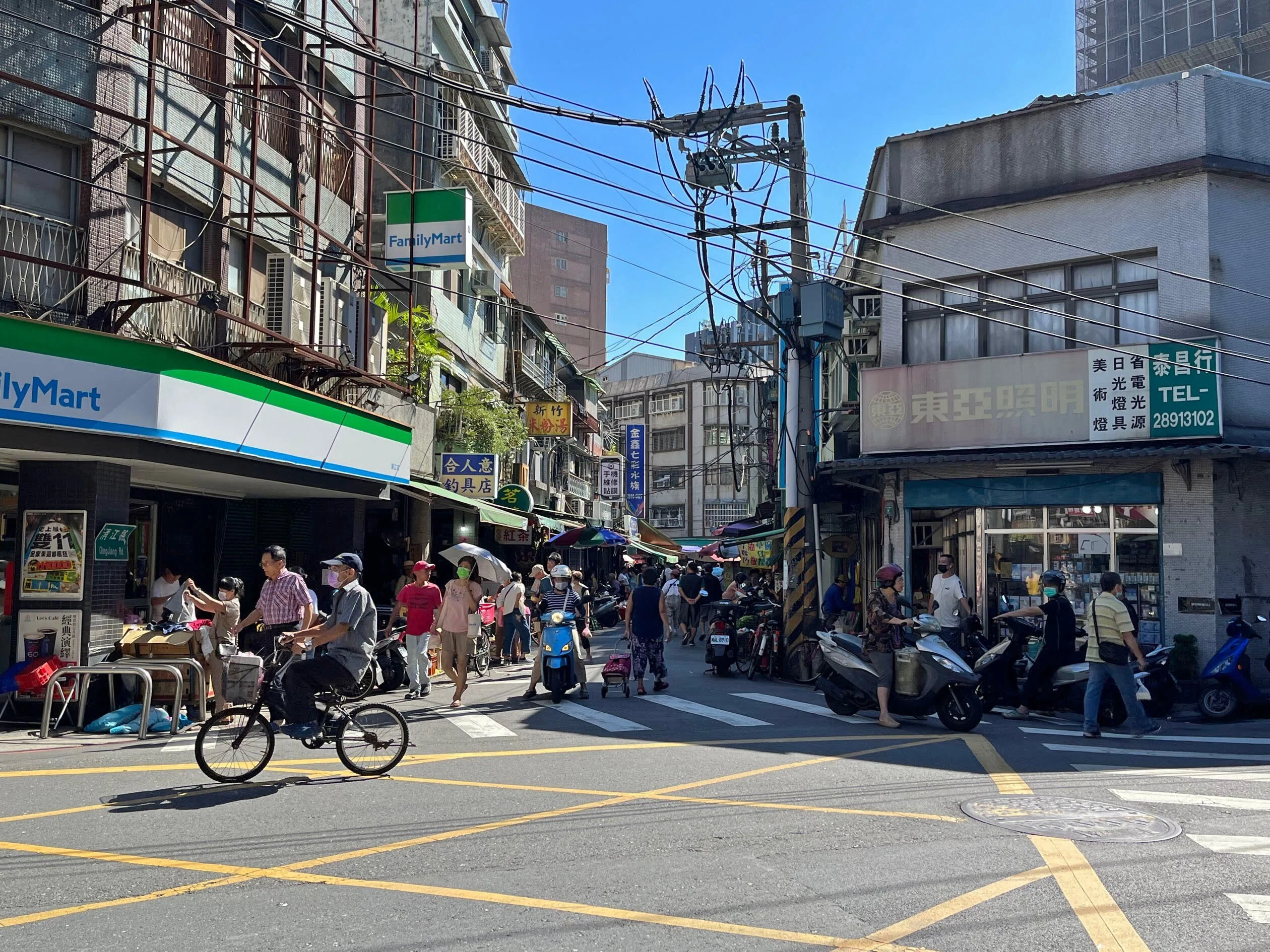 建築】街中なのに森の中のような台北市立図書館北投分館（九典聯合建築