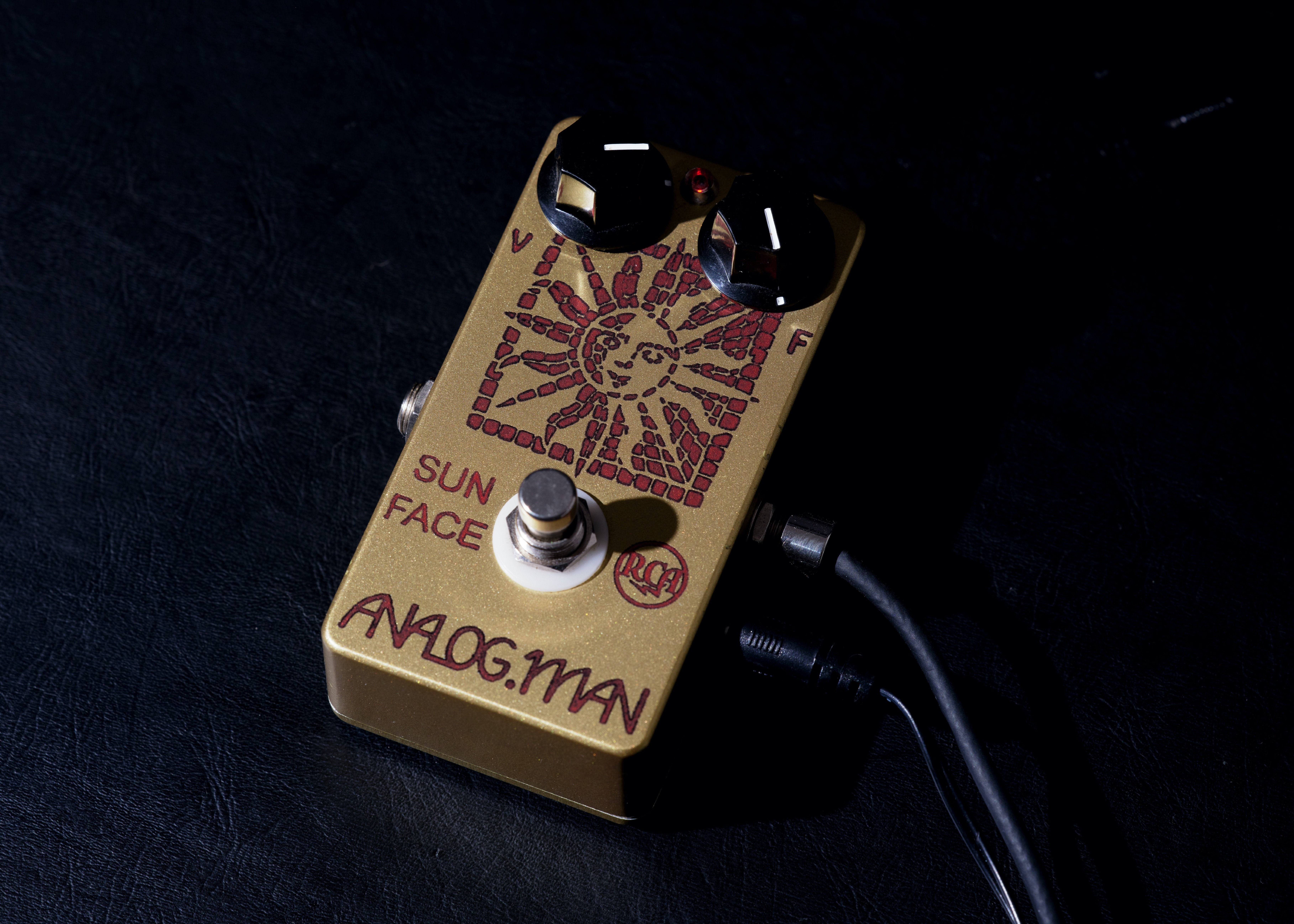 ANALOG.MAN SUNFACE FUZZ RCAゲルマニウムトランジスタ|ハッシー ANALOG.MAN SUNFACE FUZZ RCAゲルマニウムトランジスタ|ハッシー