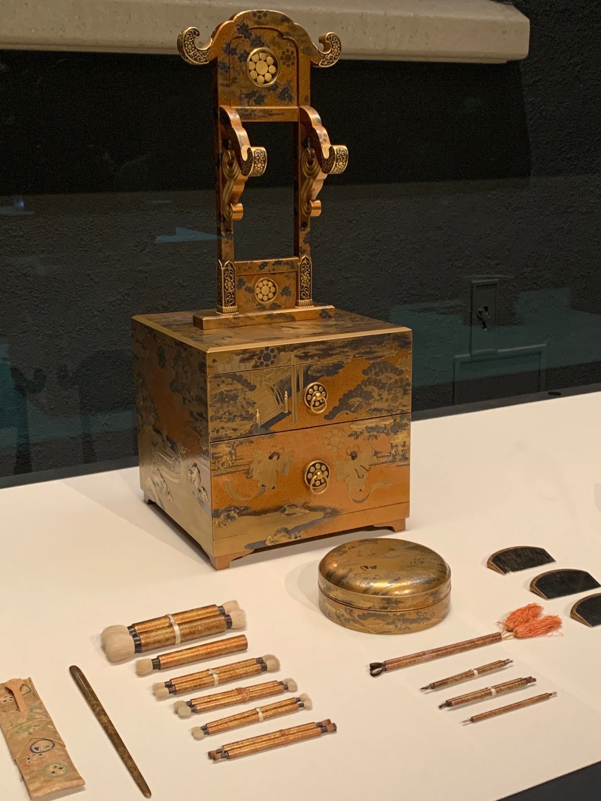 源氏物語の蒔絵の作品がすばらしい！東京国立博物館にて謹賀辰年｜もちもち