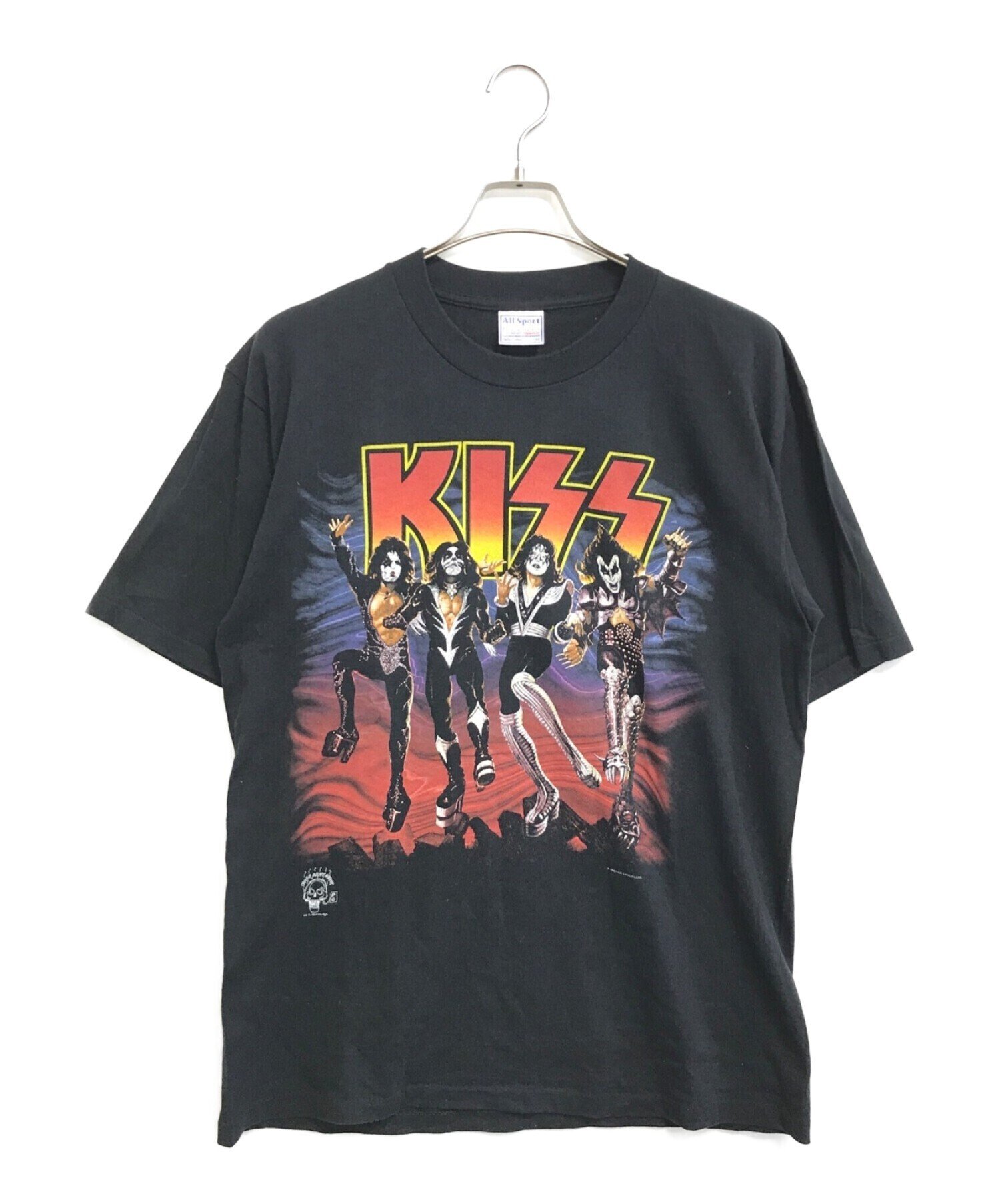 メタルTシャツの世界。着るだけで今日からメタラーの仲間入り