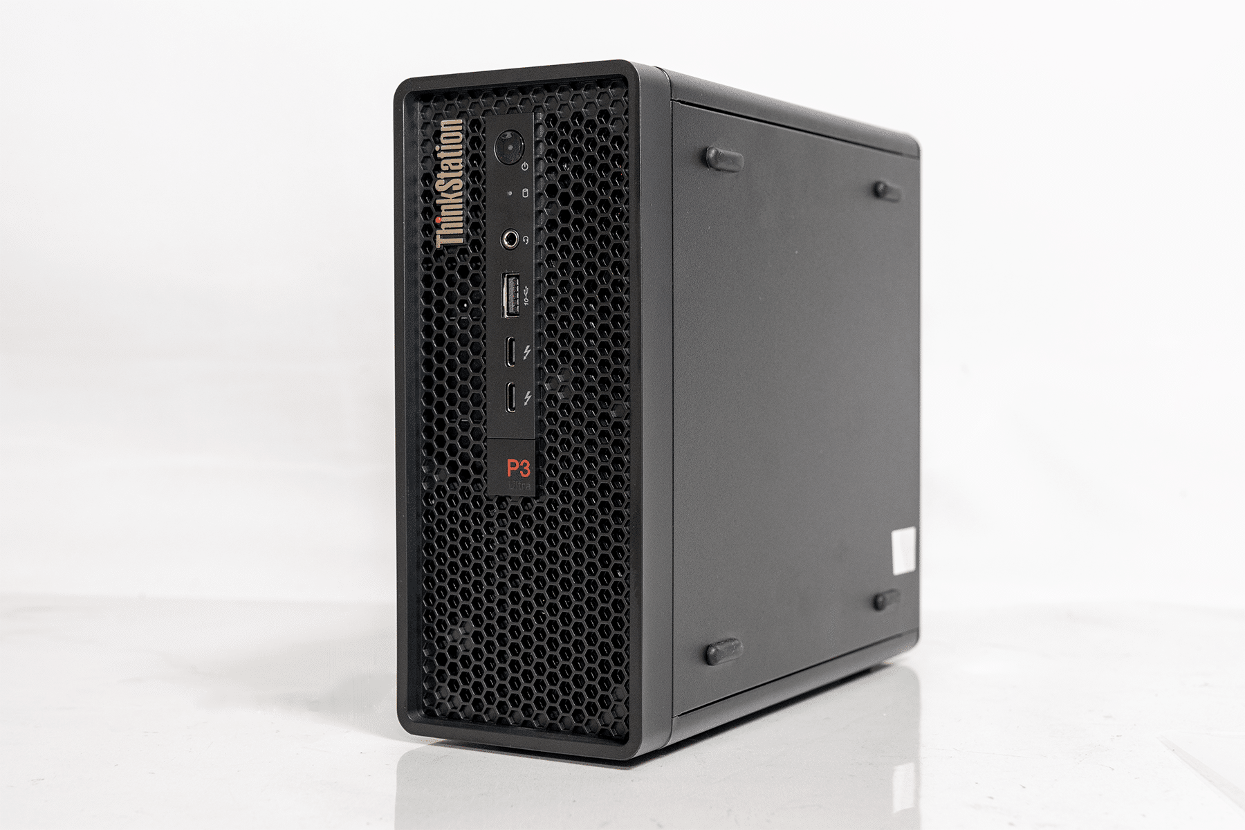 ThinkStation P3 Ultra:小型ワークステーションの世界①|のらねこノート ThinkStation P3 Ultra:小型ワークステーションの世界①|のらねこノート