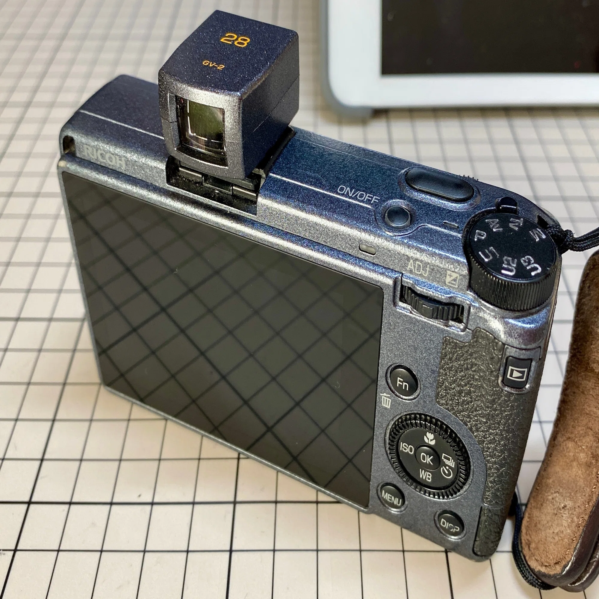 GRⅢのファインダーが「写真を撮りに行こうよ」って呼びかける｜phantasien