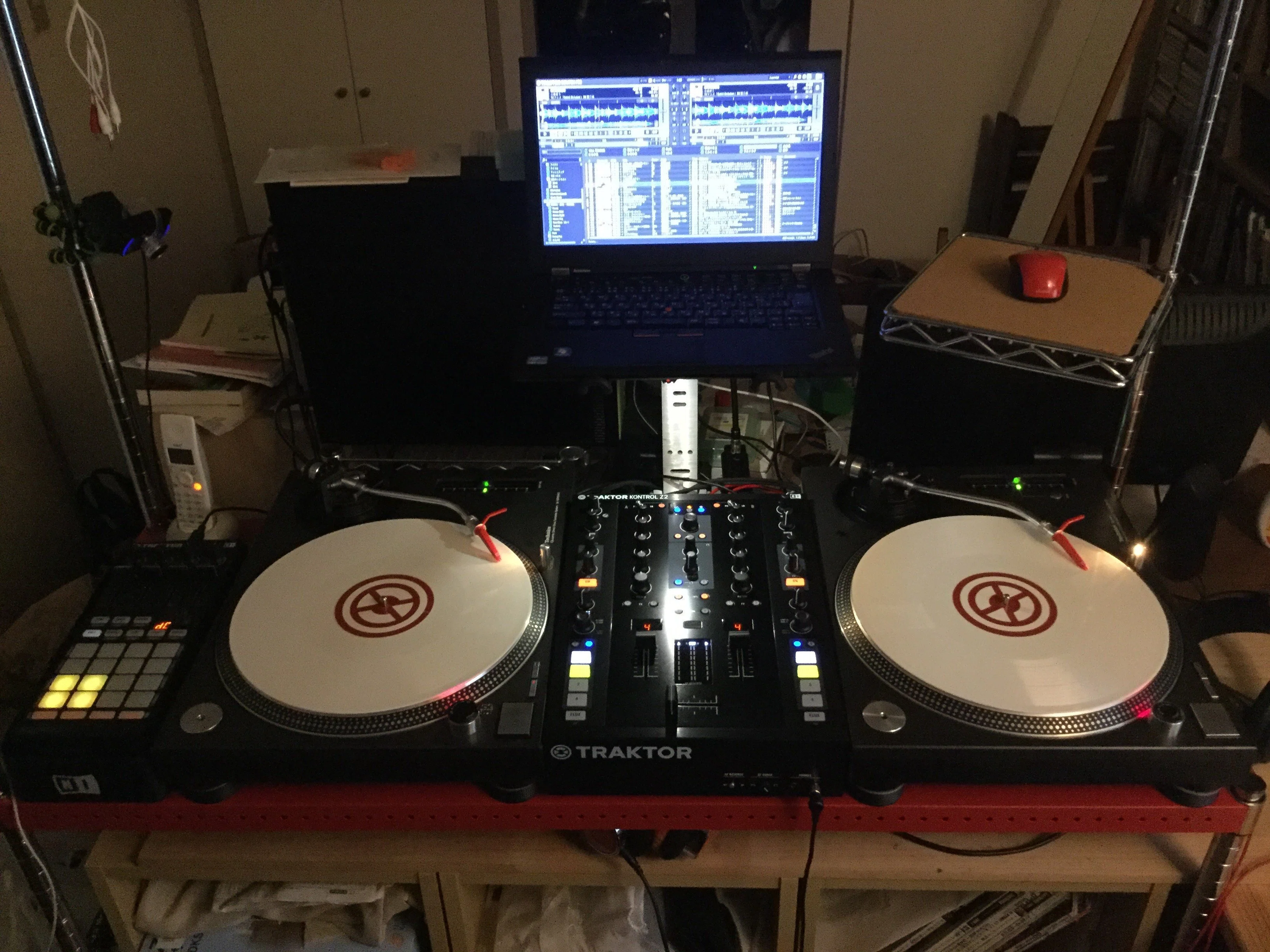 DJブース構築奮闘記 〜10年に渡る試行錯誤の末路〜 ❶DJブースに求める