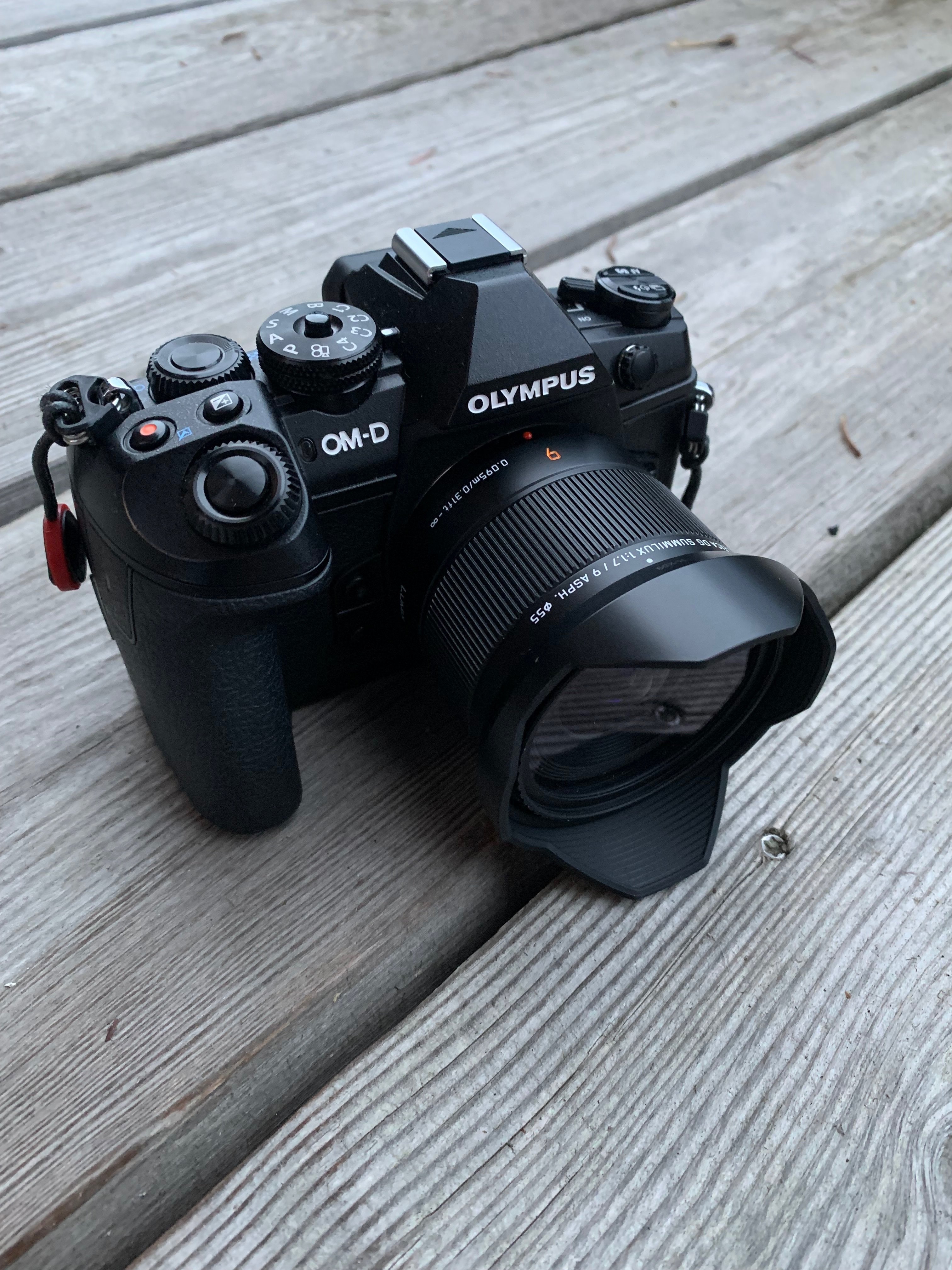 Panasonic LEICA DG SUMMILUX 9mm/F1.7 ASPH.レビュー|ミニマ Panasonic LEICA DG SUMMILUX 9mm/F1.7 ASPH.レビュー|ミニマ