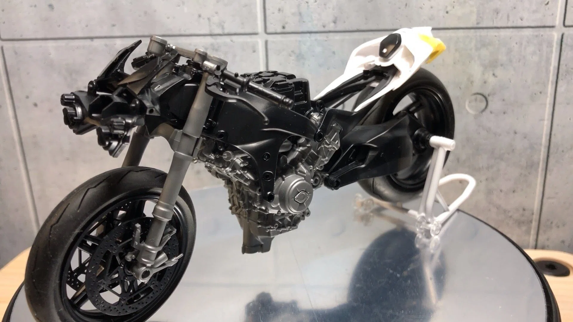 🏍️ドゥカティ スーパーレッジェーラV4【タミヤ 】1/12【Part Ⅰ