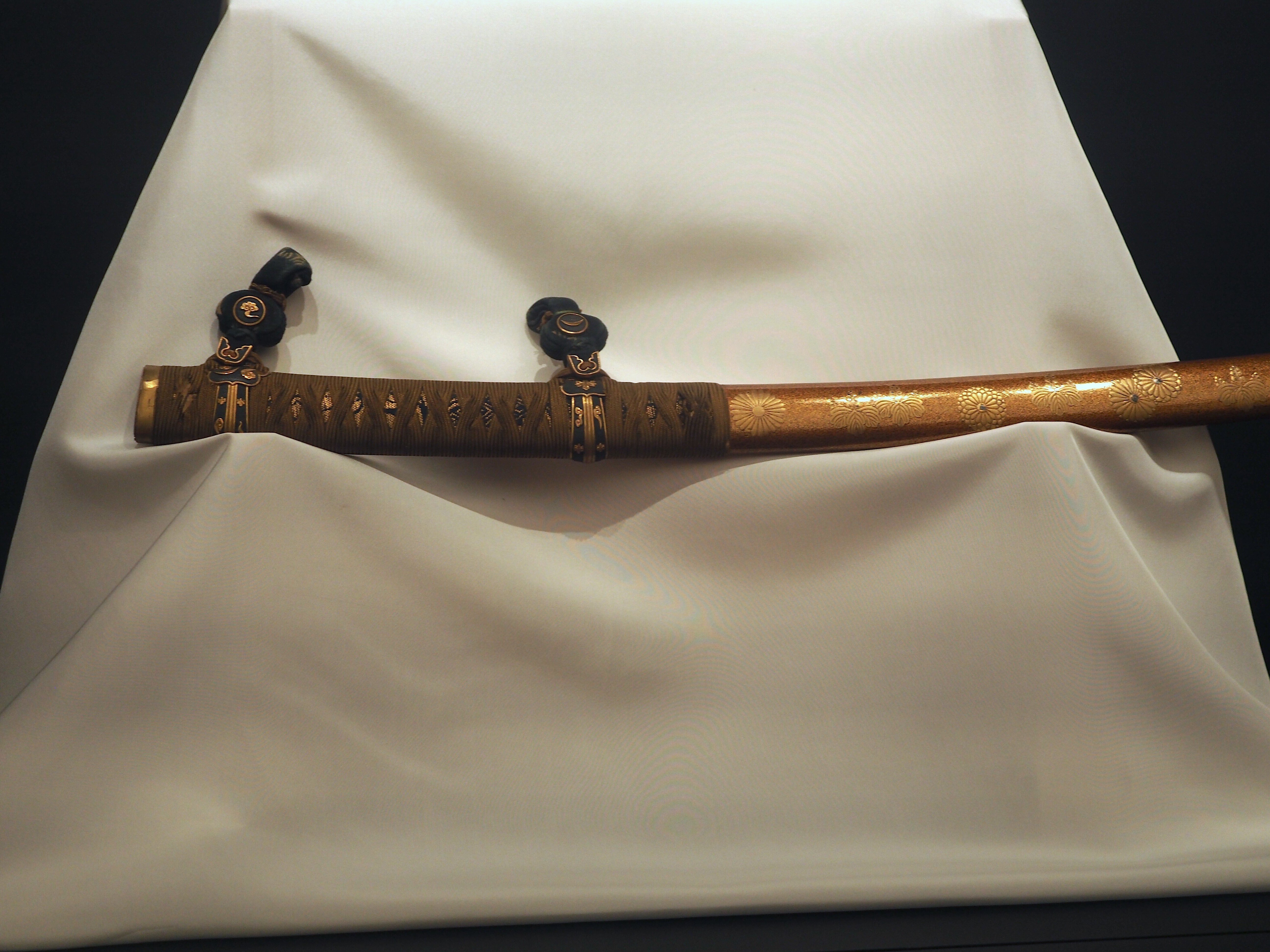 模造刀 日本刀 太刀 ③ Amazon.co.jp: 日本刀 三日月宗近太刀 模造刀【