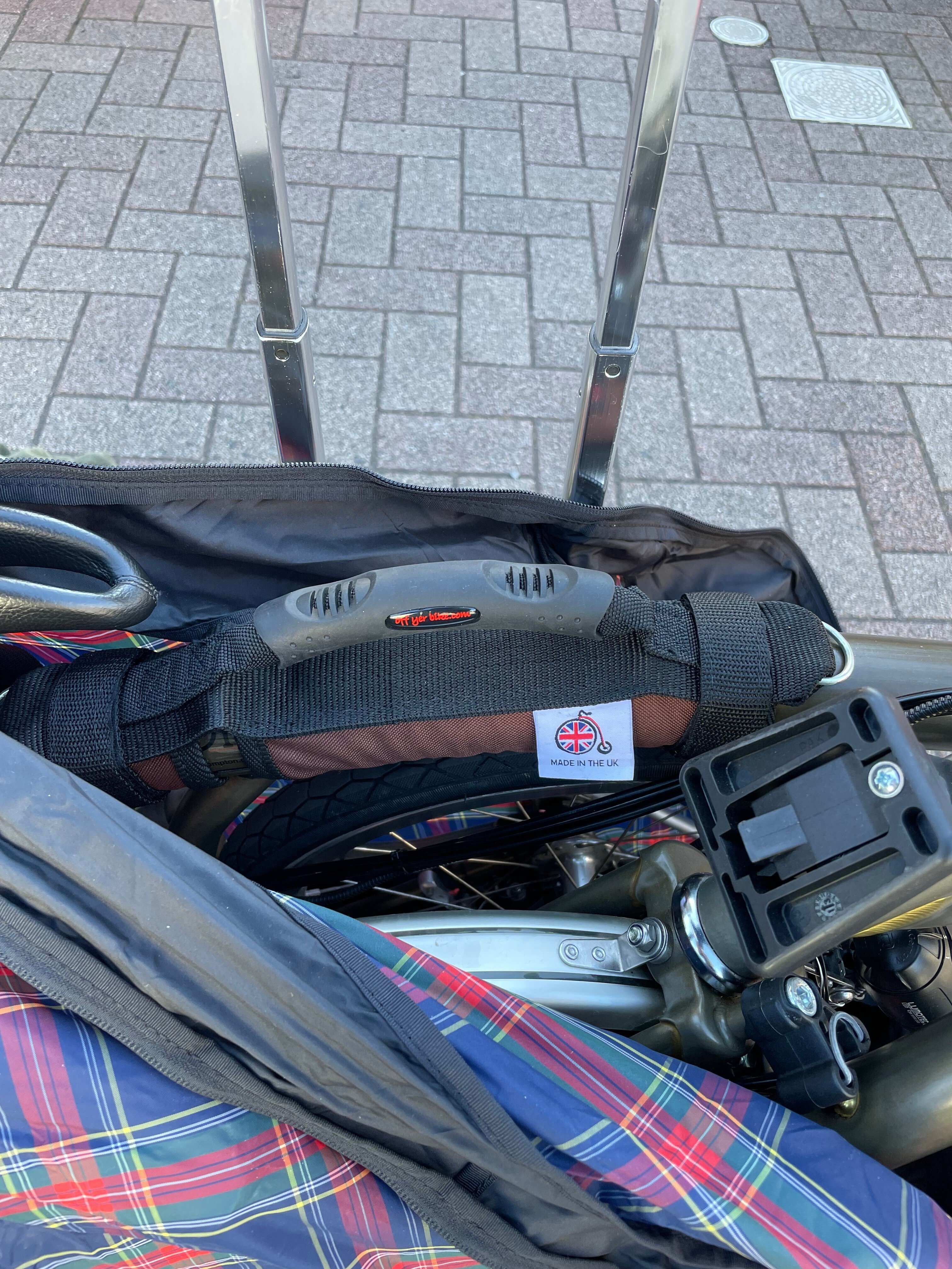 ブロンプトン(Brompton)でキャリカートを使った輪行を試してみ ブロンプトン(Brompton)でキャリカートを使った輪行を試してみ