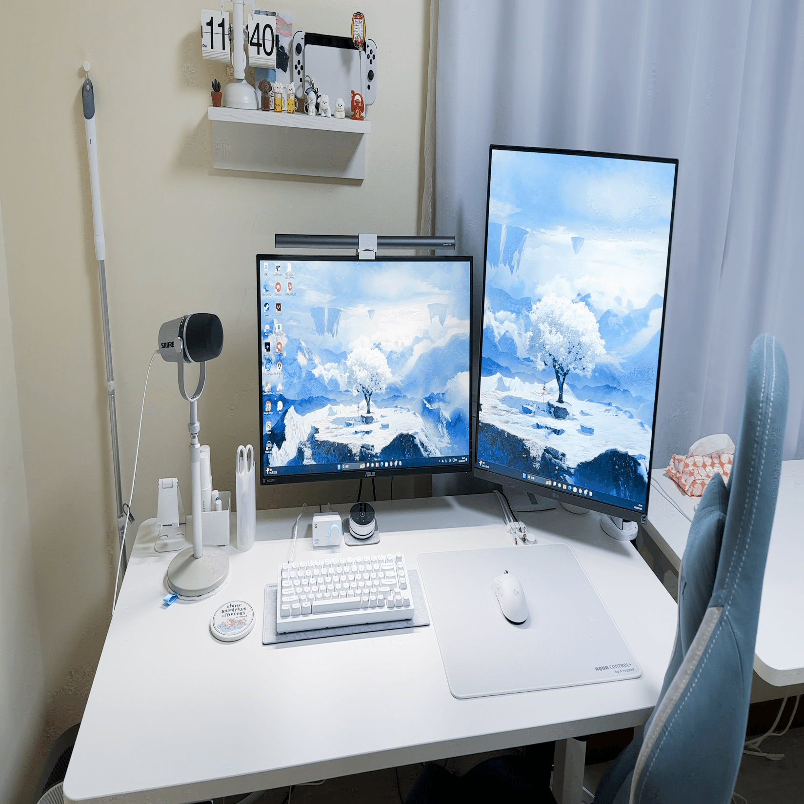 デスクツアー】白いガジェットに囲まれて 2023｜まち