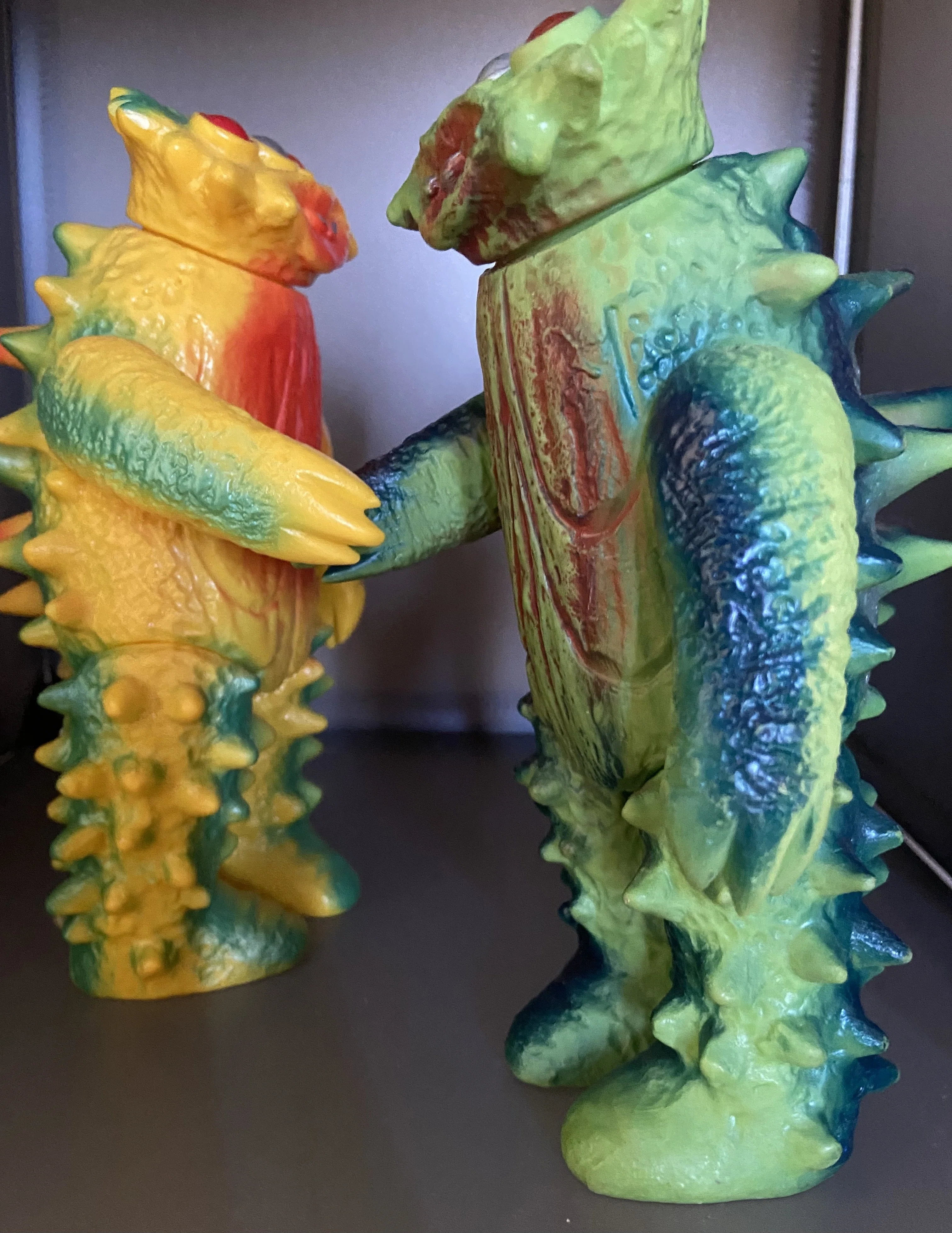 帰)ウルトラ怪獣ビーコン新旧｜ゆる