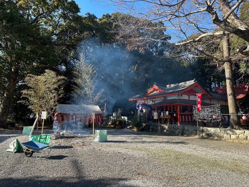 近所の神社