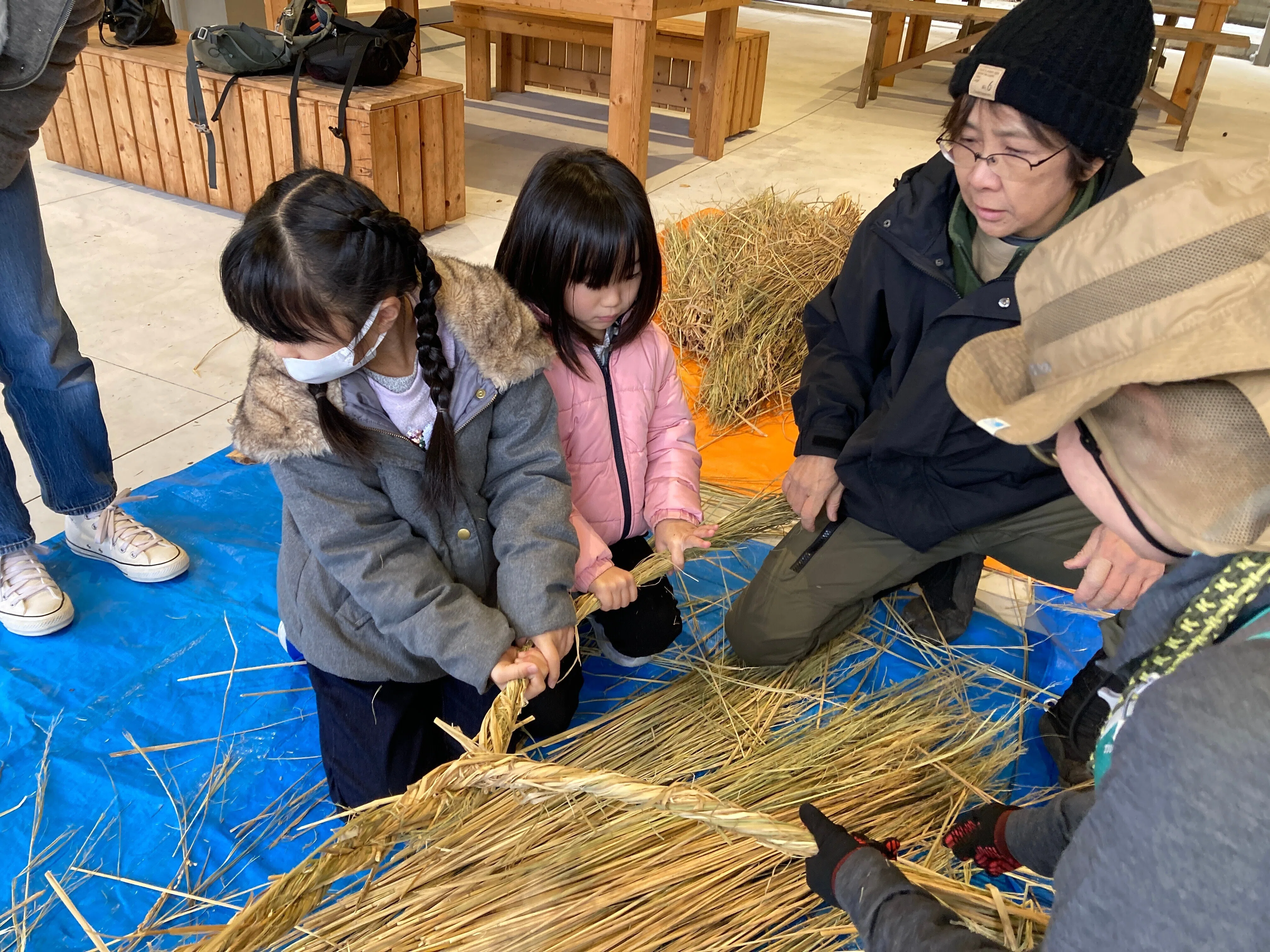 夫婦石にかけるしめ縄を作りました！｜ABURAYAMA FUKUOKA