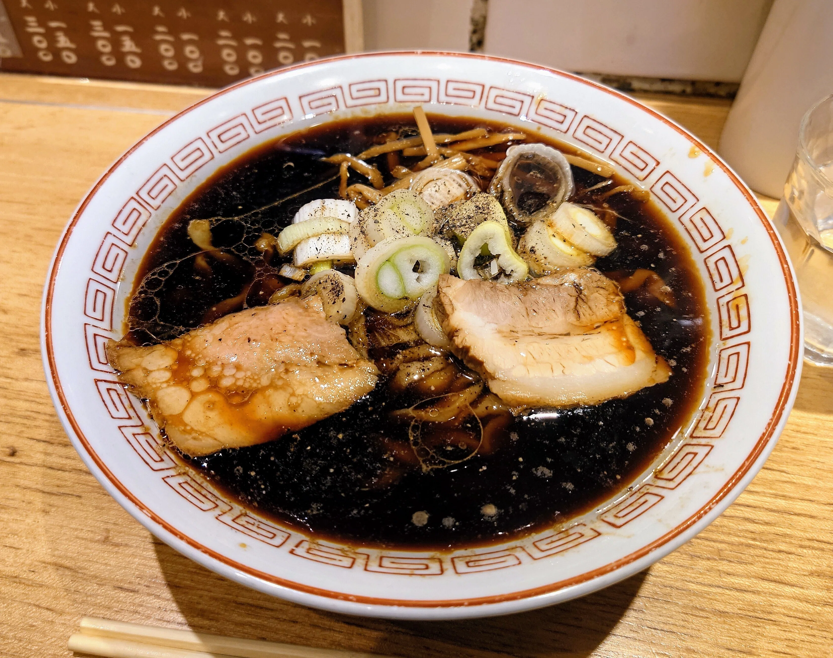 2023年東京都内で出会った「ブラックラーメン」3店｜菅野ノリヒコ