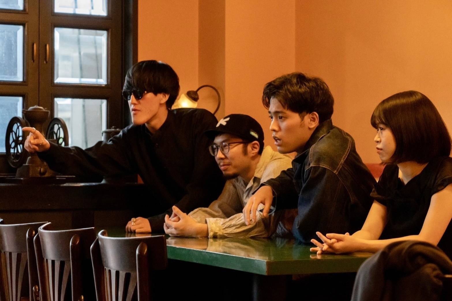 とっつきやすいんだけど、なんか掴みどころが無い人、みたいな不思議な