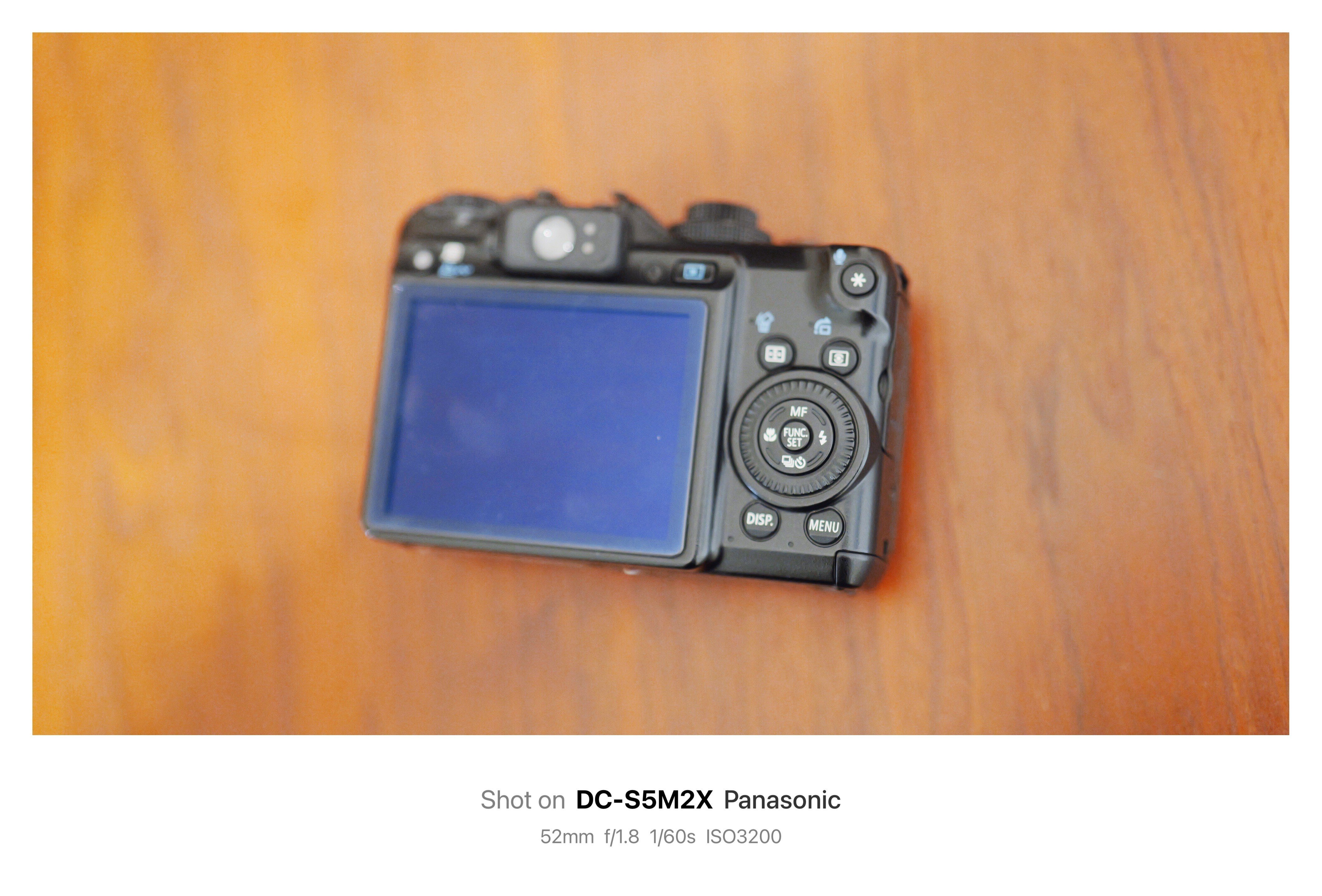 オールドコンデジ】PowerShot G10のサイズ感が可愛すぎてやばい オールドコンデジ】PowerShot G10のサイズ感が可愛すぎてやばい