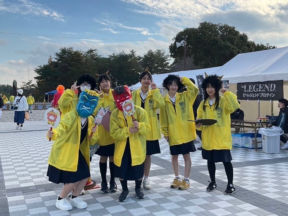 鬼のお面をつけた高校生たちが現れた！【福知山マラソン】｜noteふくち