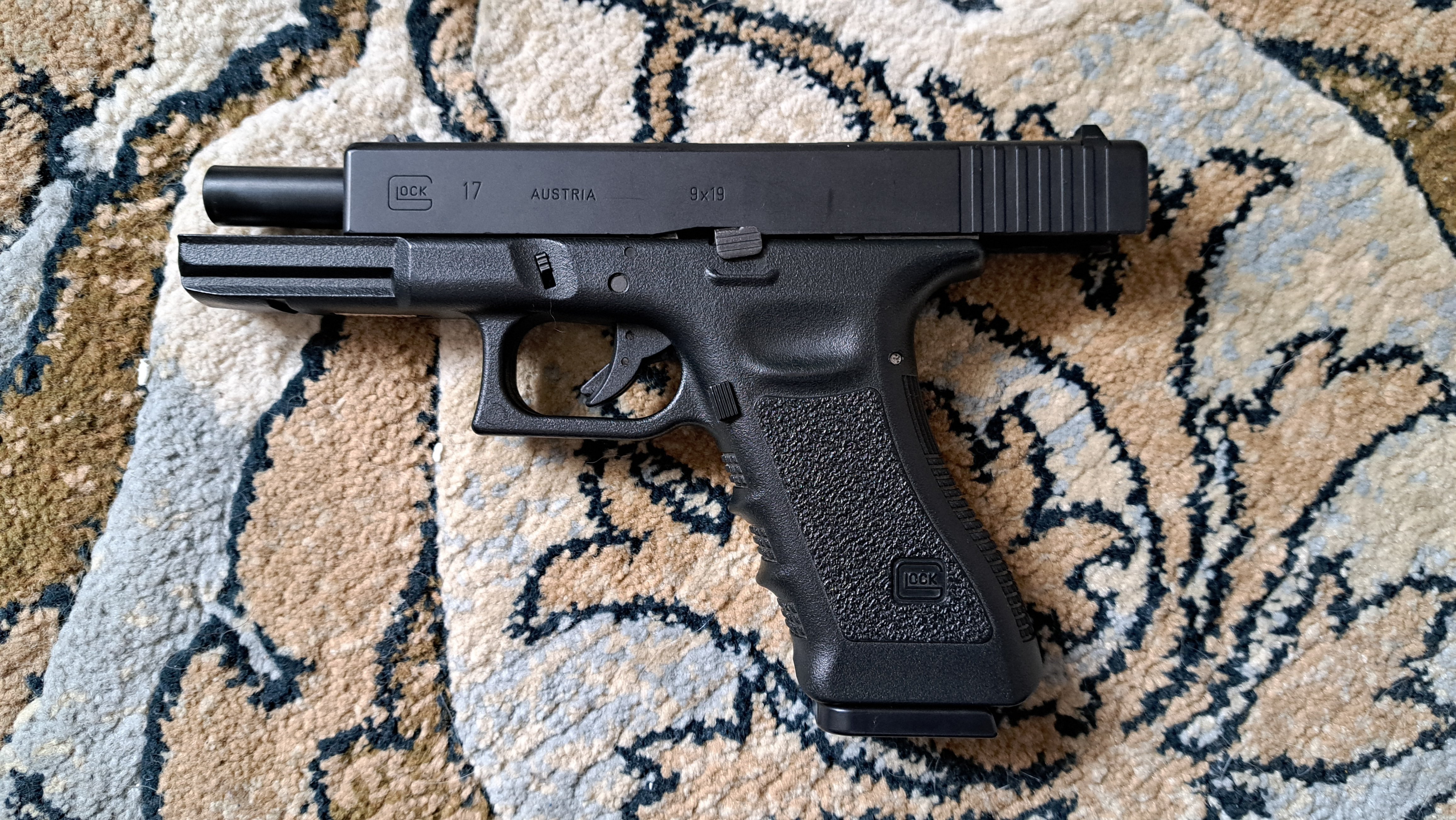 東京マルイ G17 Gen3 グロック Glock エアガン｜郭公