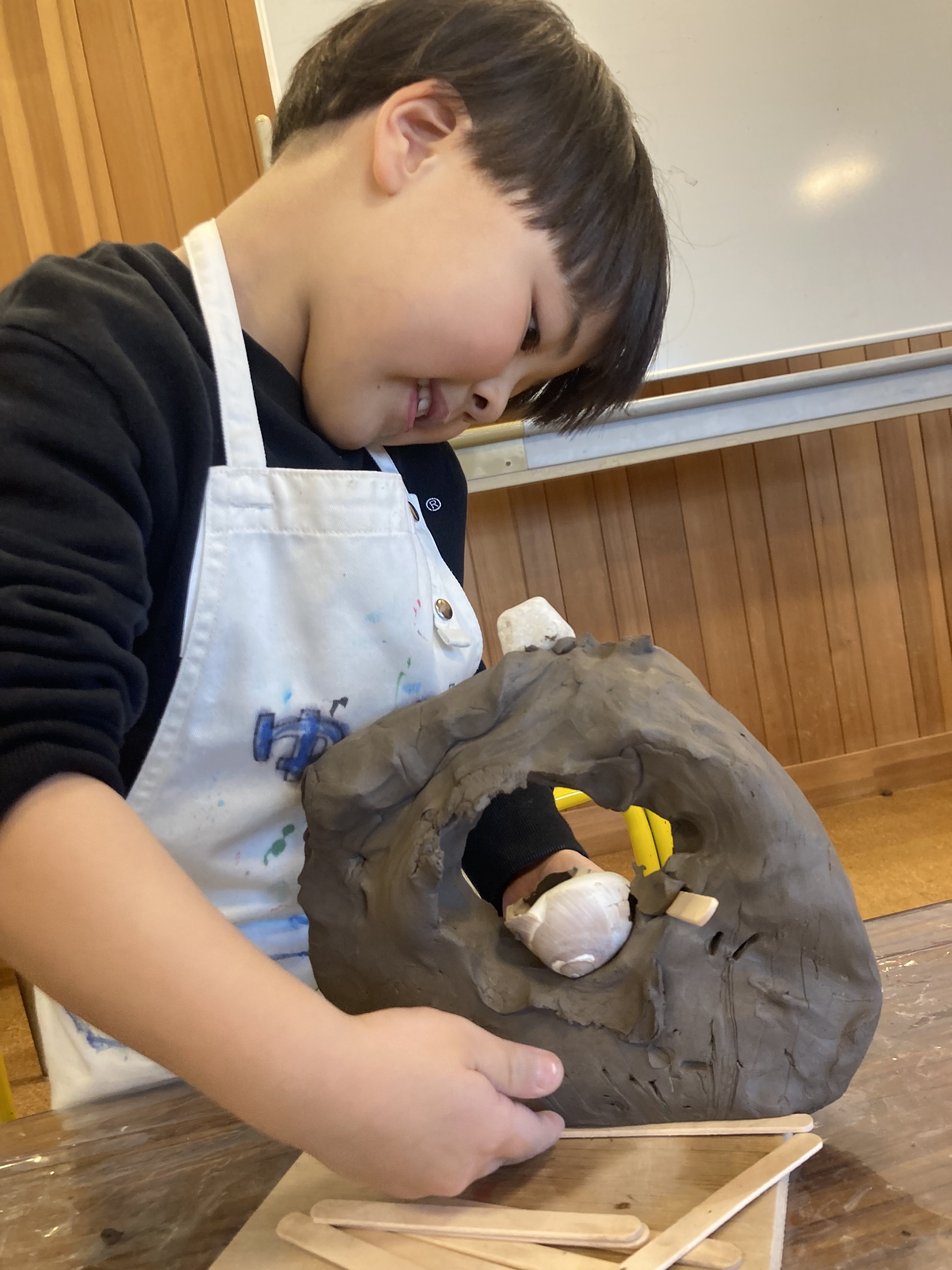 木曜日「土粘土で遊ぼう」|aoinone