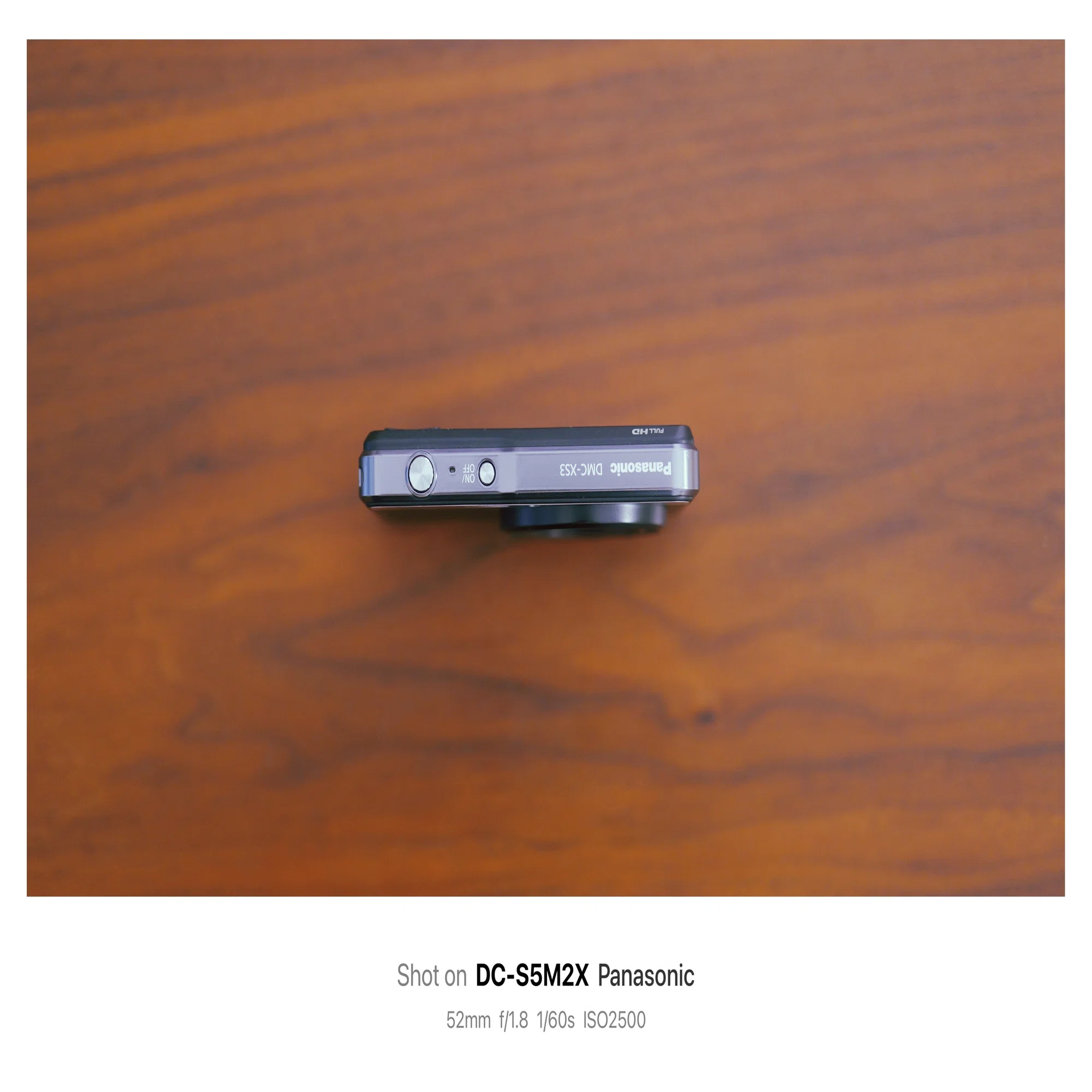 オールドコンデジの世界】超薄型カメラ LUMIX DMC-XS3｜鈴木ユートピア