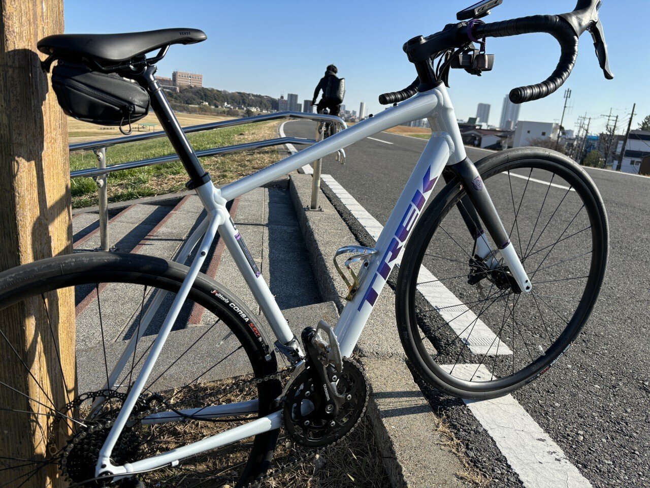 Domane AL 2 Gen 4 - Trek Bikes