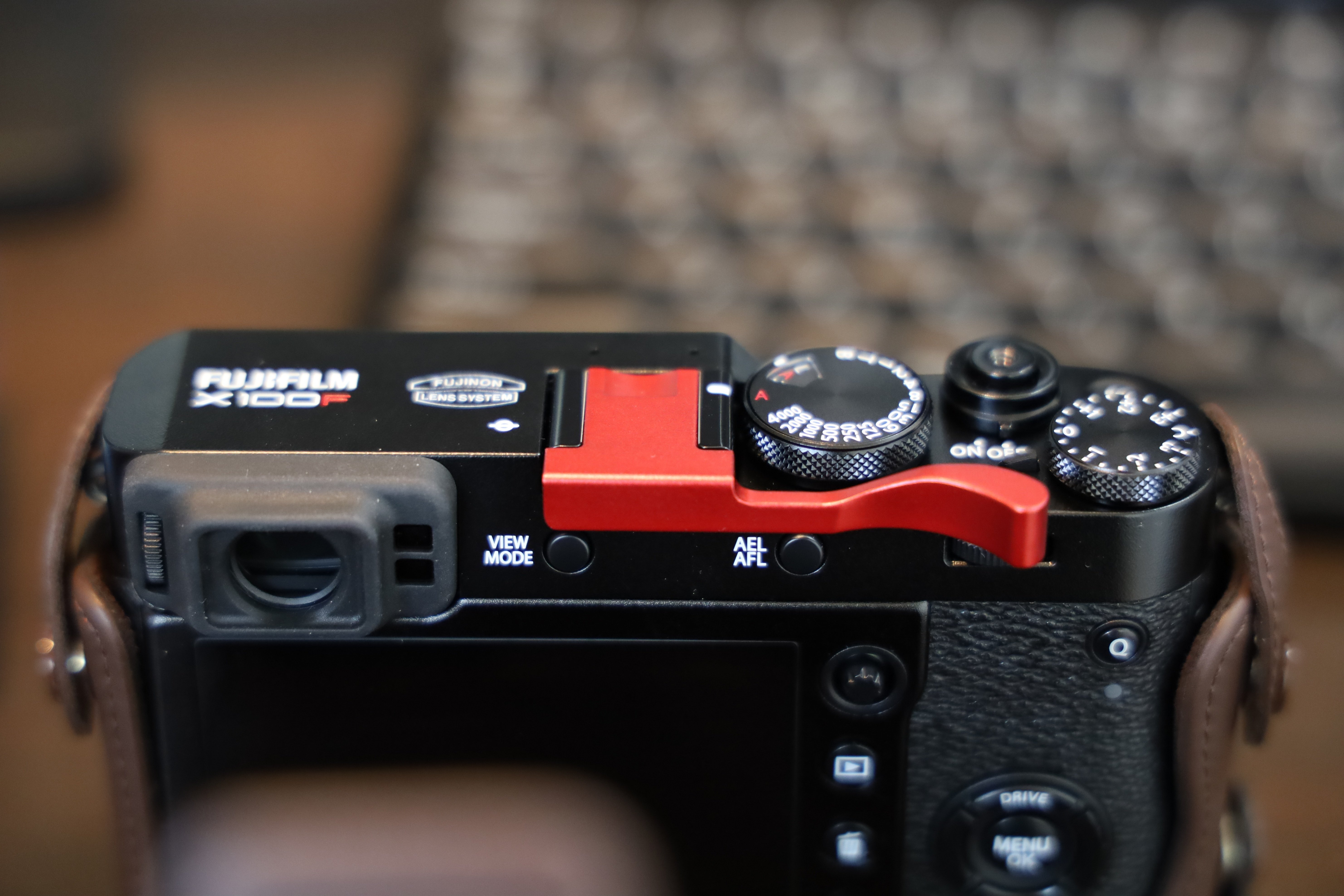 x100f 美品 おまけ多数 FUJIFILM x100f おまけ付き - メルカリ