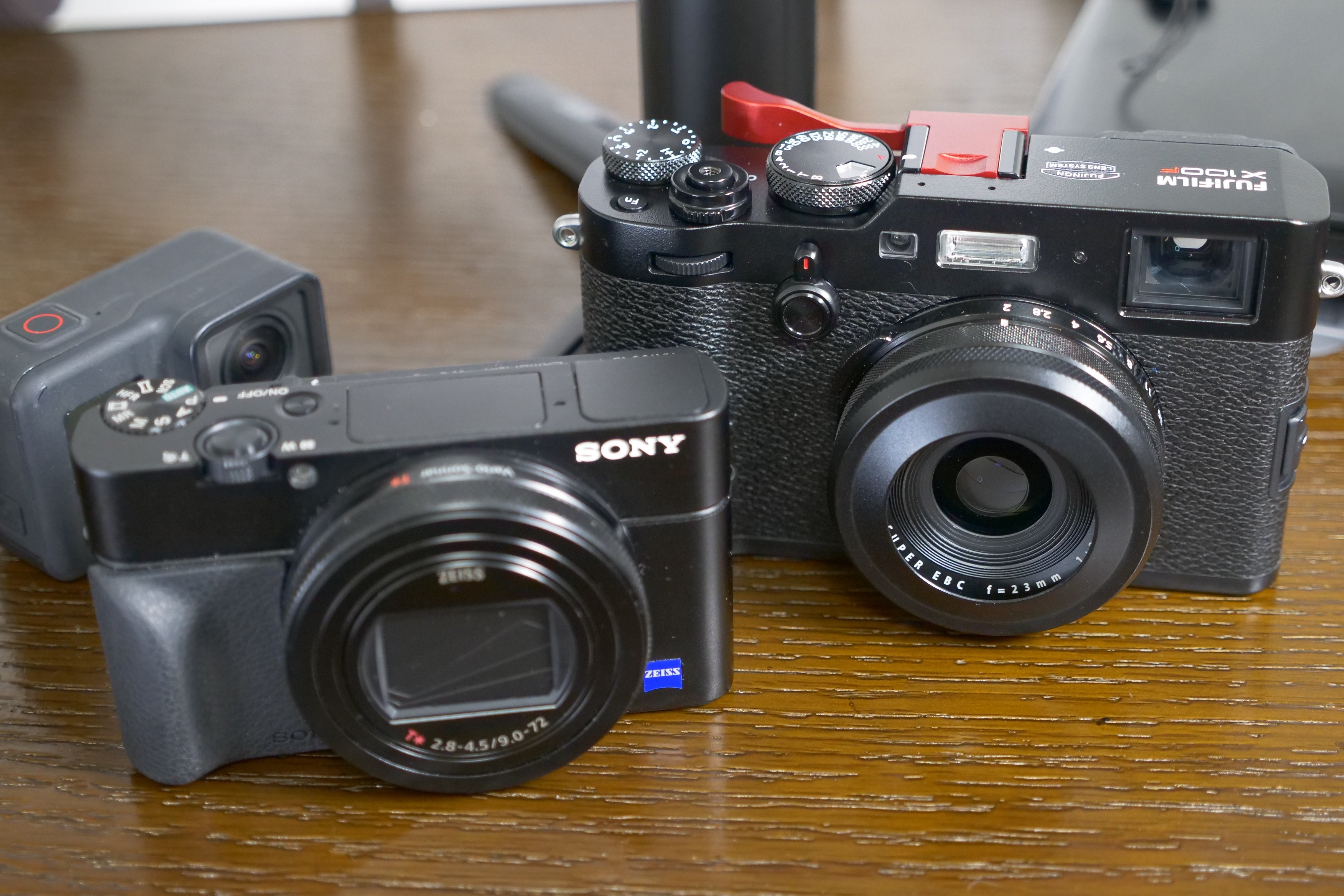 x100f 美品　おまけ多数 購入ログ】X100Fのアクセサリーたち レビュー｜物欲名古屋人