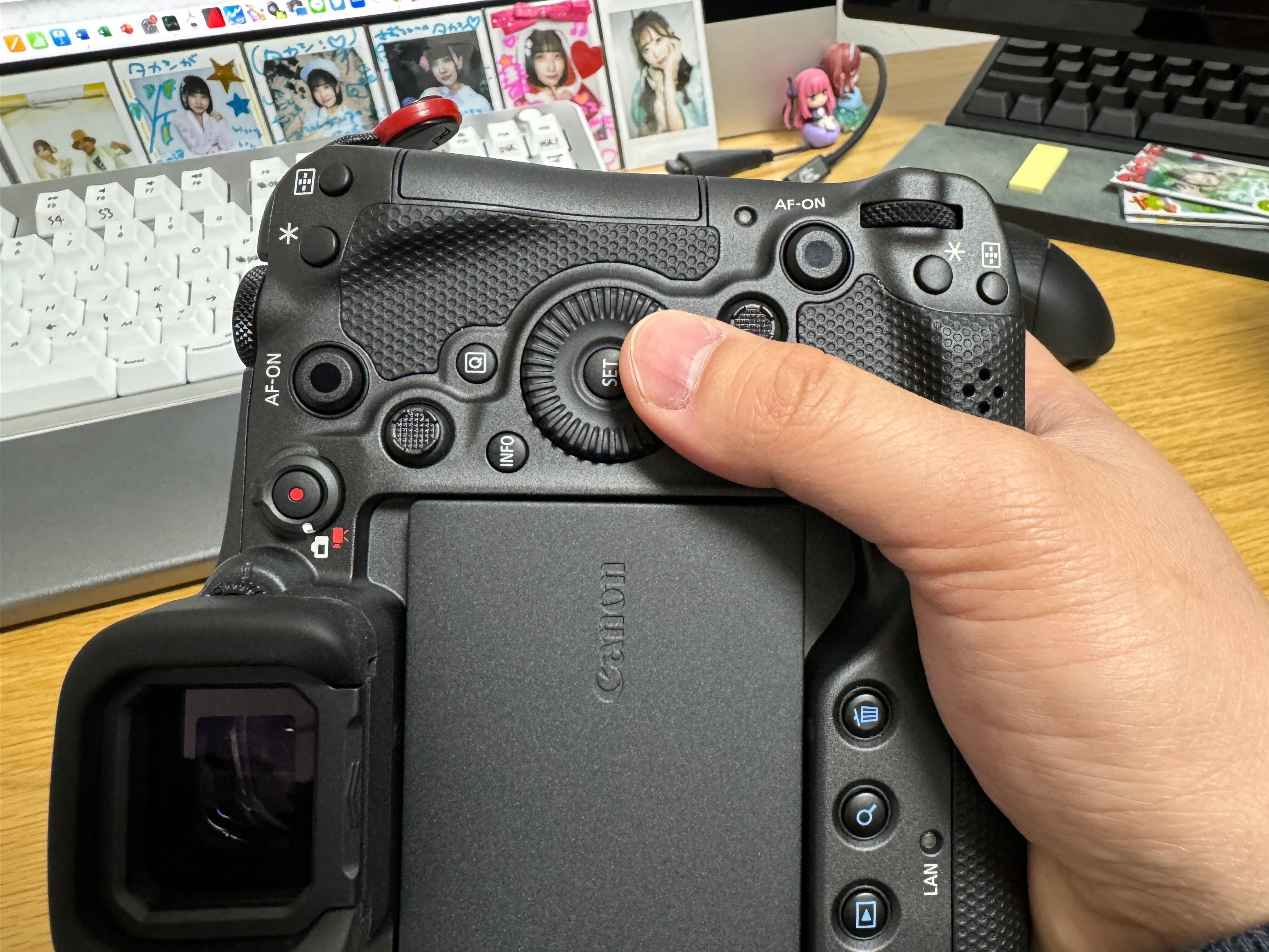 ミラーレス一眼 Canon EOS R3 ＋予備バッテリー