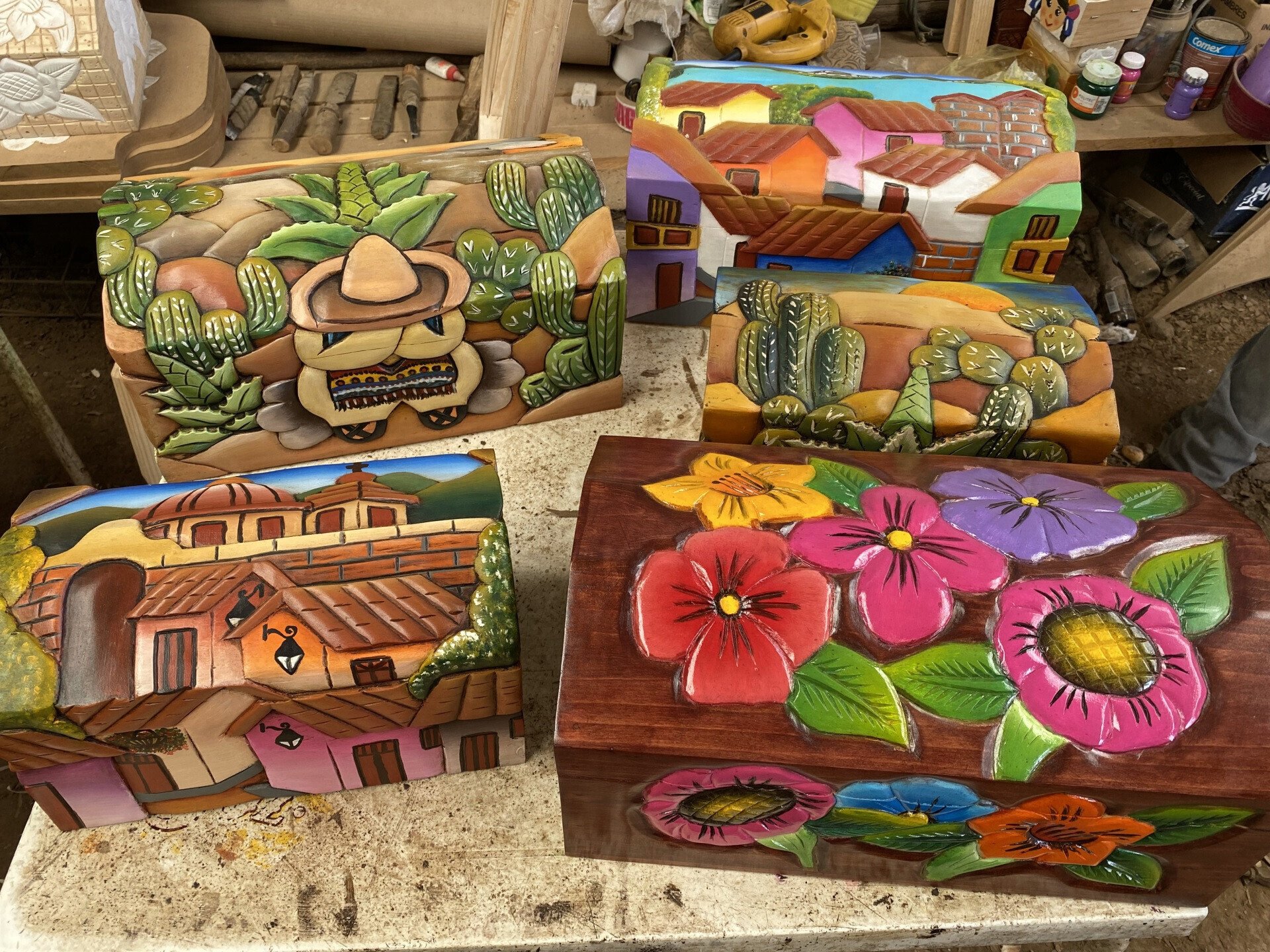 パッツクアロ、プレぺチャ伝統の小物入れ木箱｜河辺達朗 メキシコ工芸