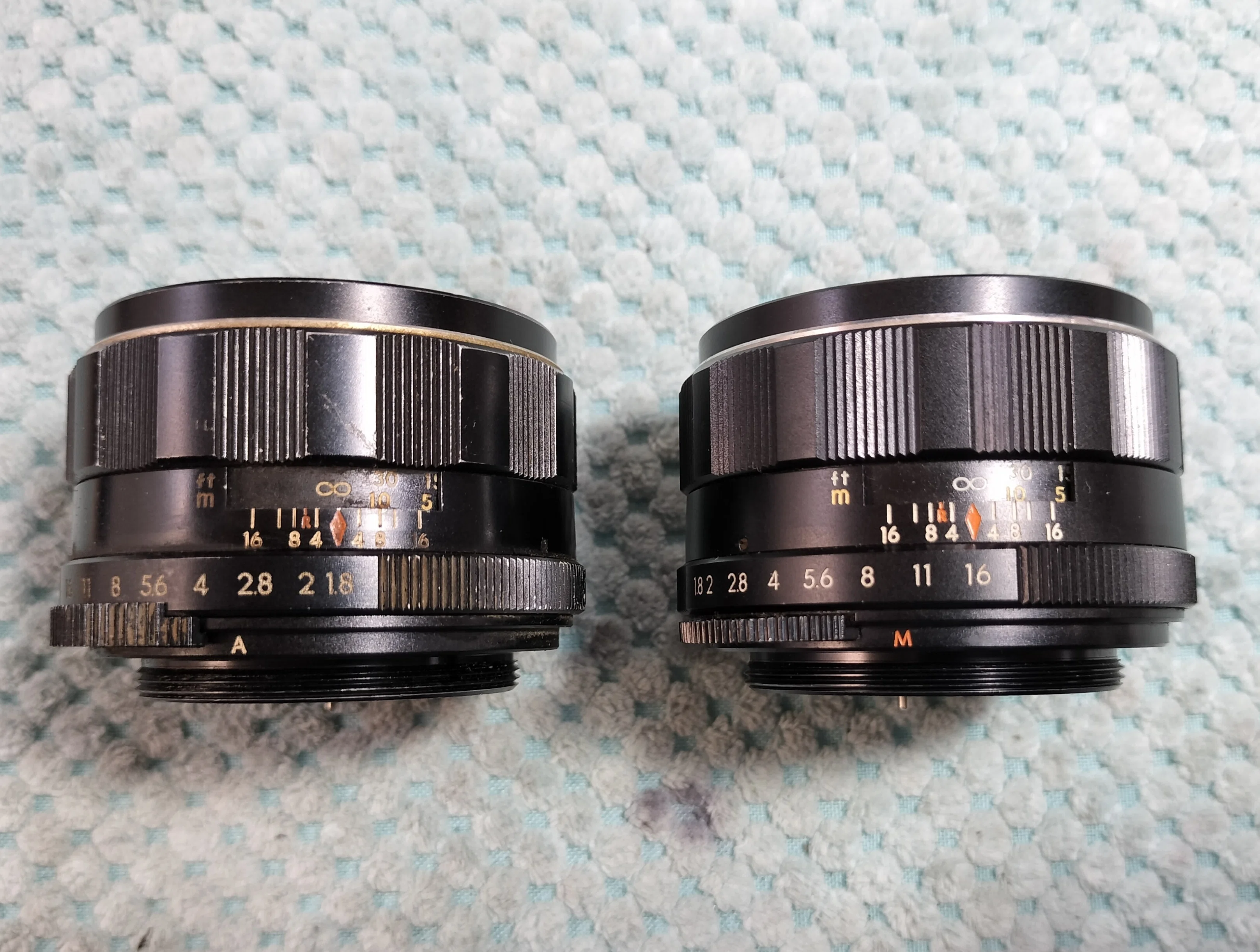 スーパータクマー 55mm F/1.8前期型の絞りとピント調整｜フィルム