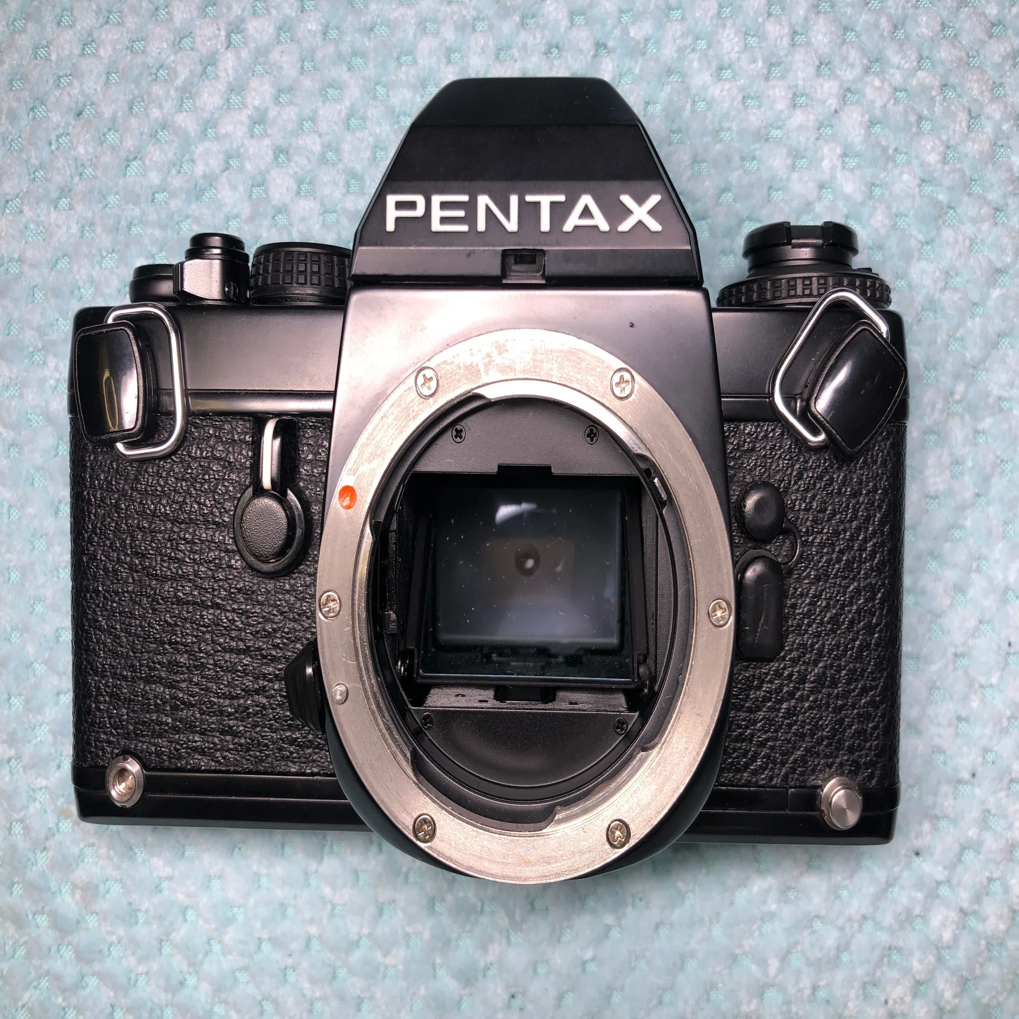 Pentax LXのファインダー分解｜フィルムカメラ修理のアクアカメラ