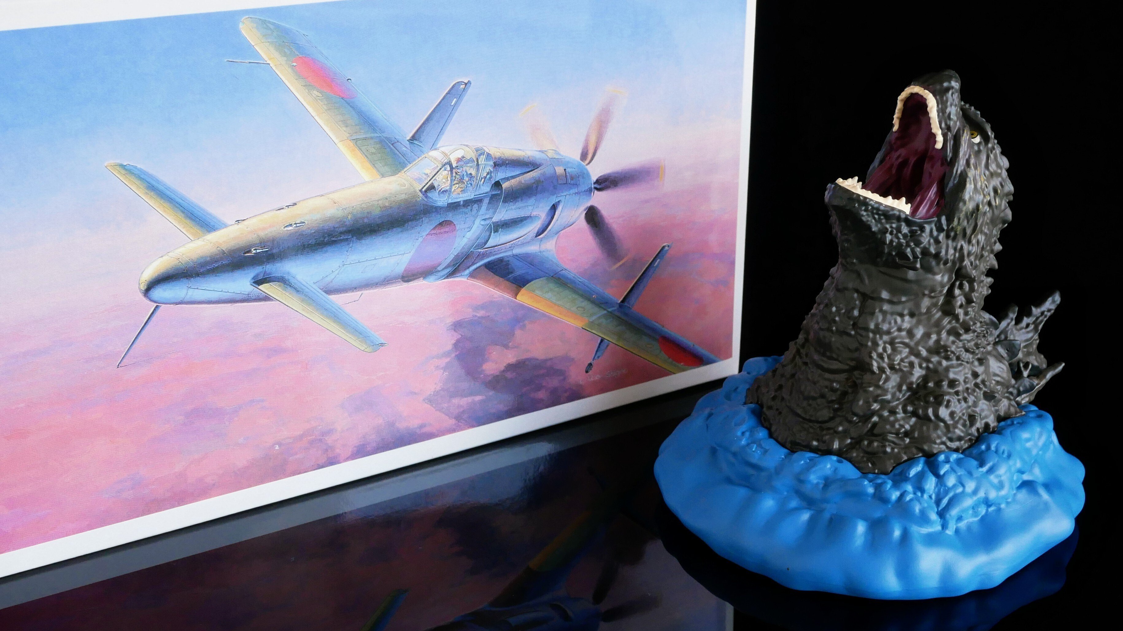 ゴジマイ】劇場限定生首フィギュアの最もクールな使い方｜シンガジ