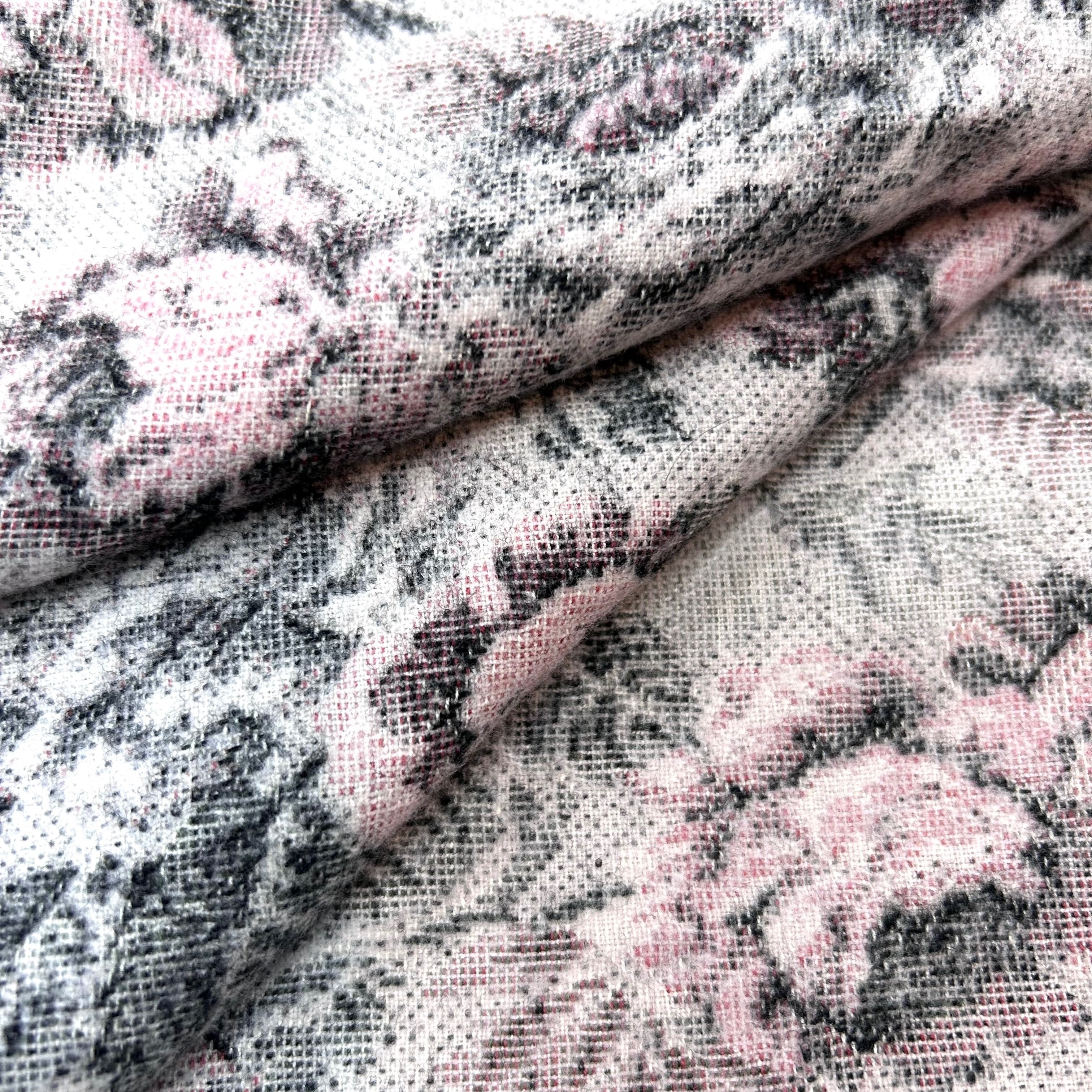 1/13 本日のおすすめ生地(フランス製花柄ゴブラン)｜服地のサカモト