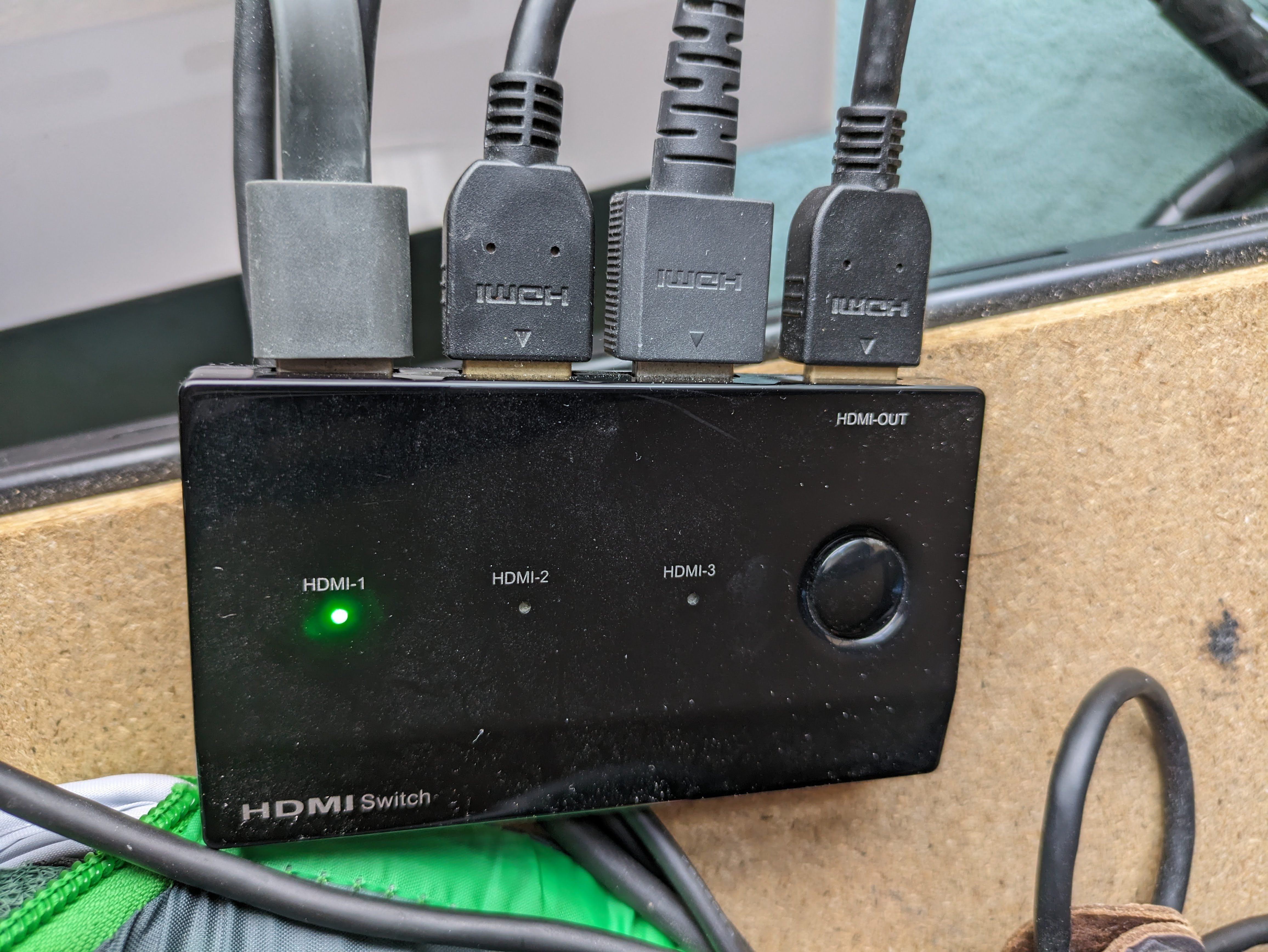 エレコム】 「HDMI切替器 自動切替機能 【PS3/PS4/Nintendo Switch動作