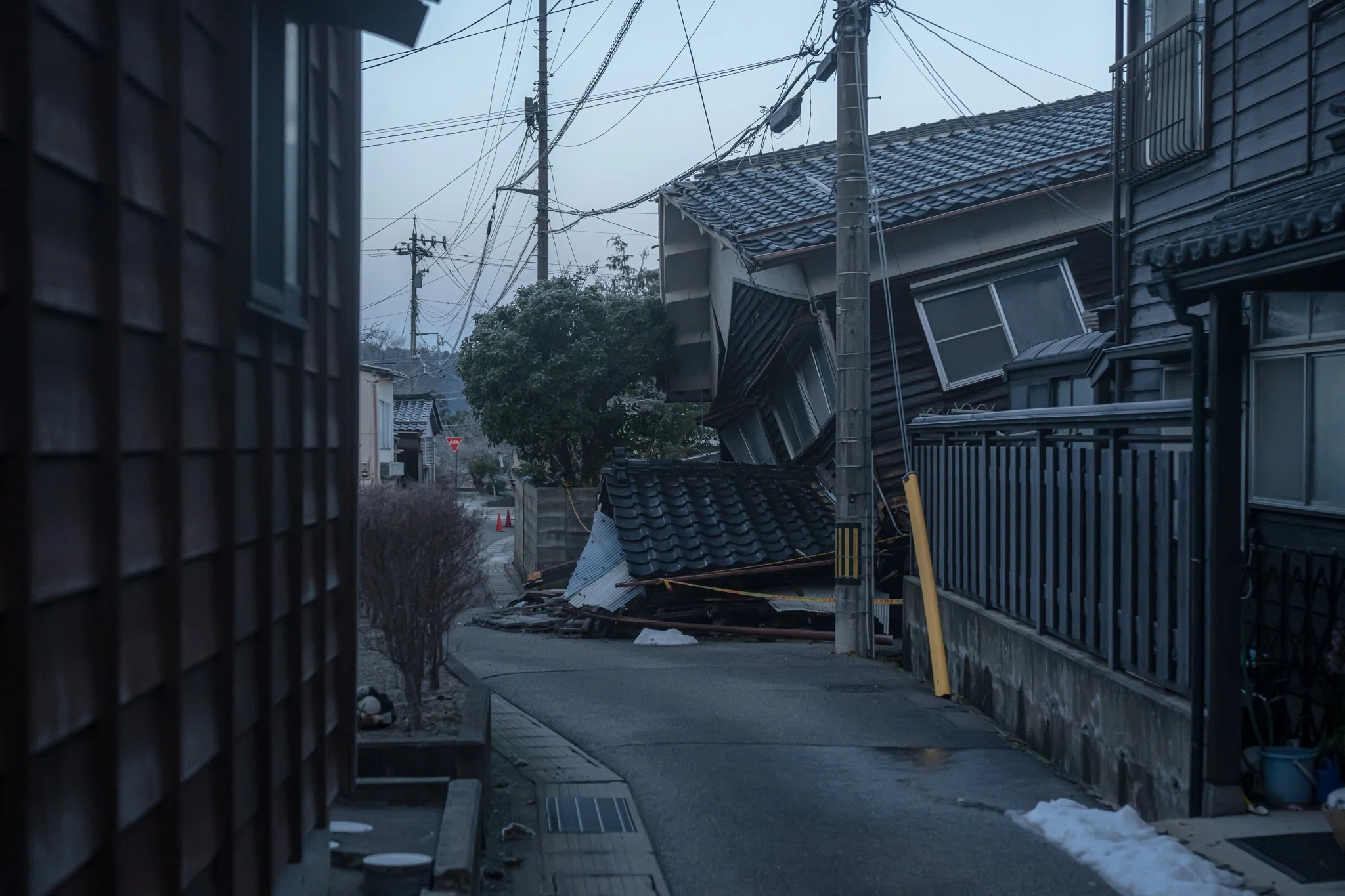 As a Photographer: 能登半島地震｜吉岡栄一