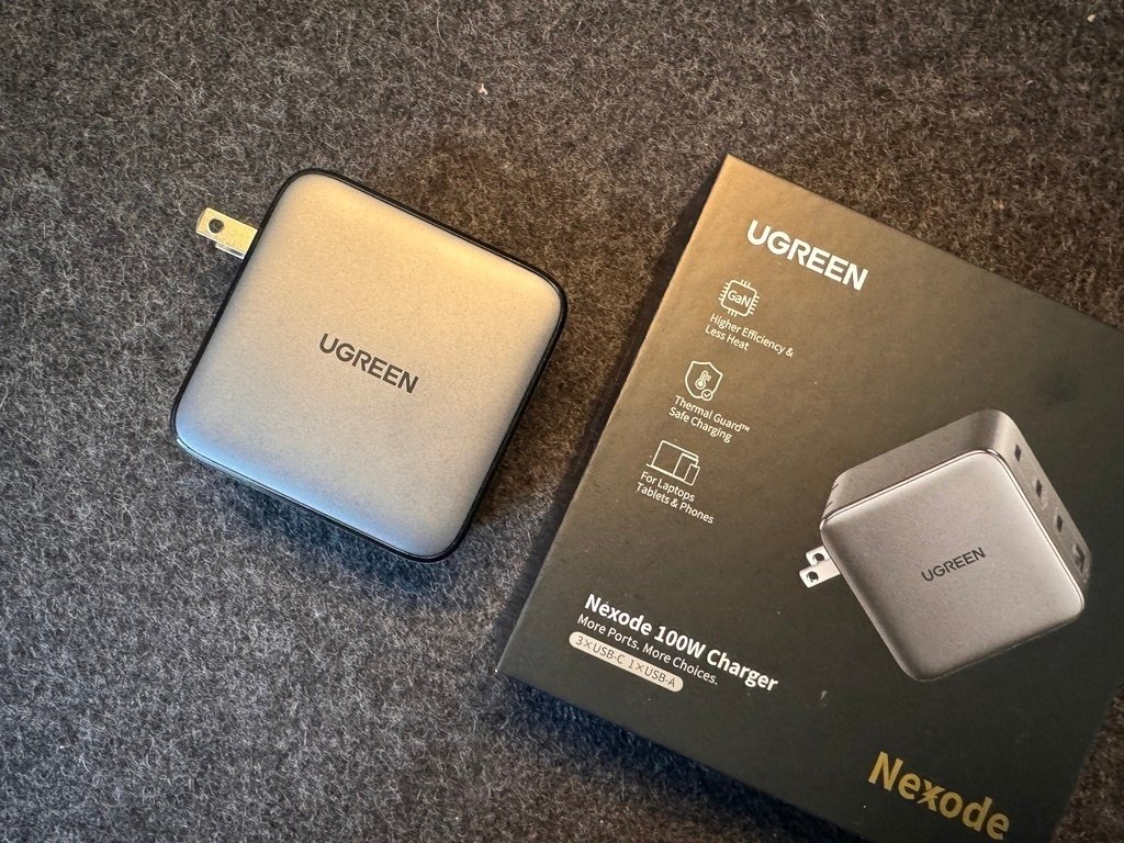 Amazon | UGREEN NexodeX 100W充電器 USBC*2+USB A3ポート
