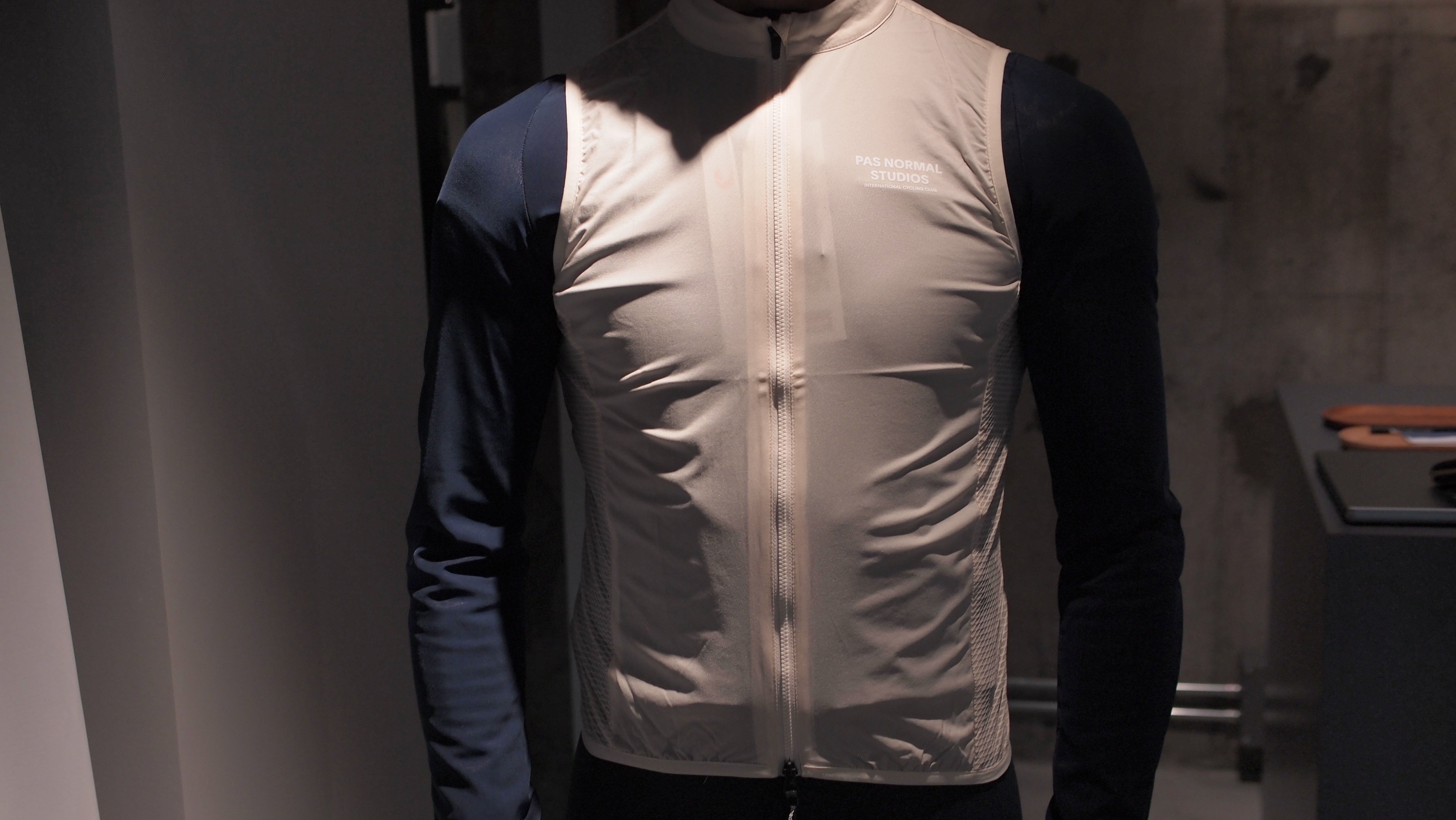 着用例】PAS NORMAL STUDIOS ジレ/ジャケットサイズ感 着用レビュー