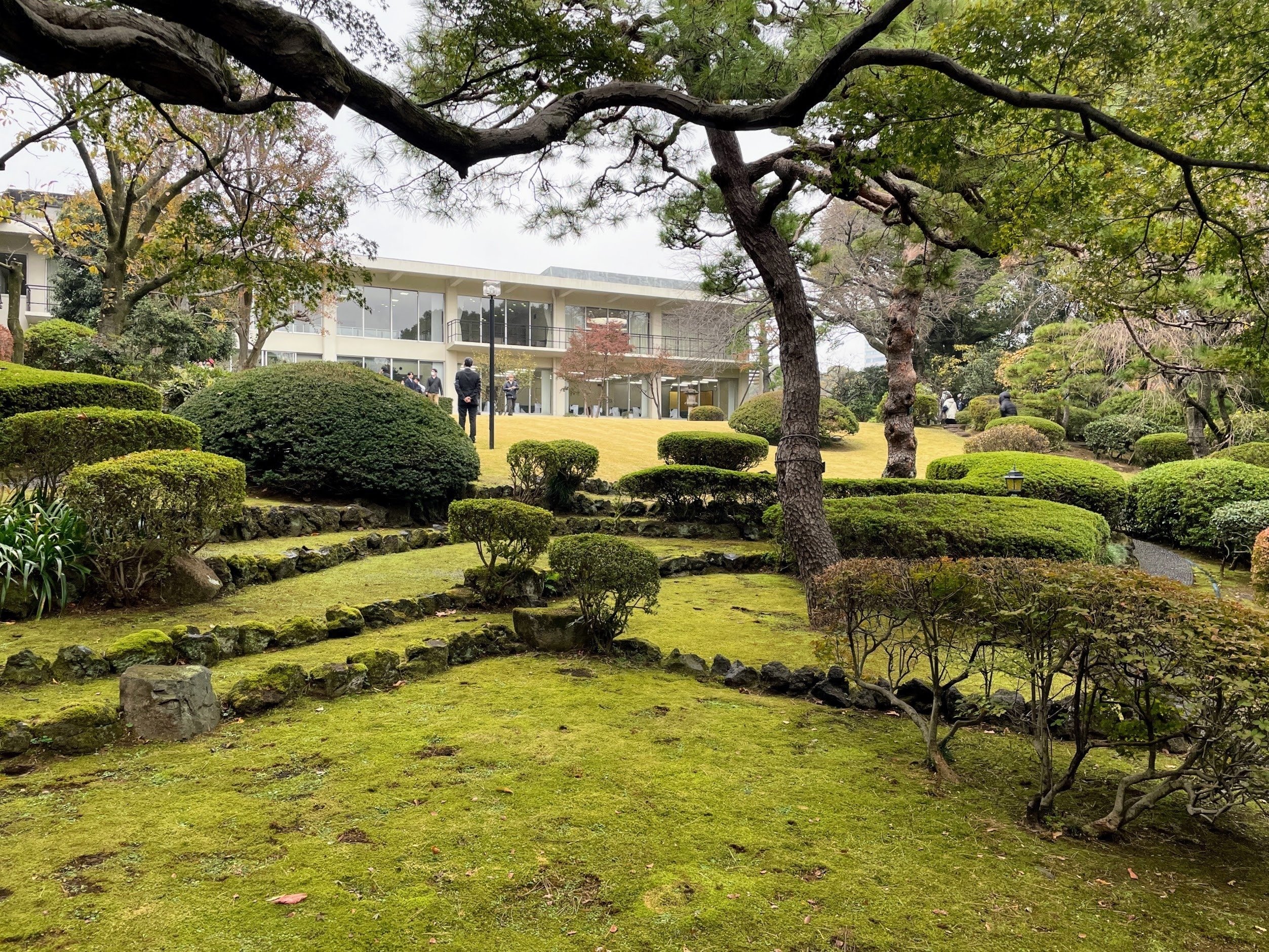 山縣有朋のお庭訪問@九段｜美術館とお寺と猫