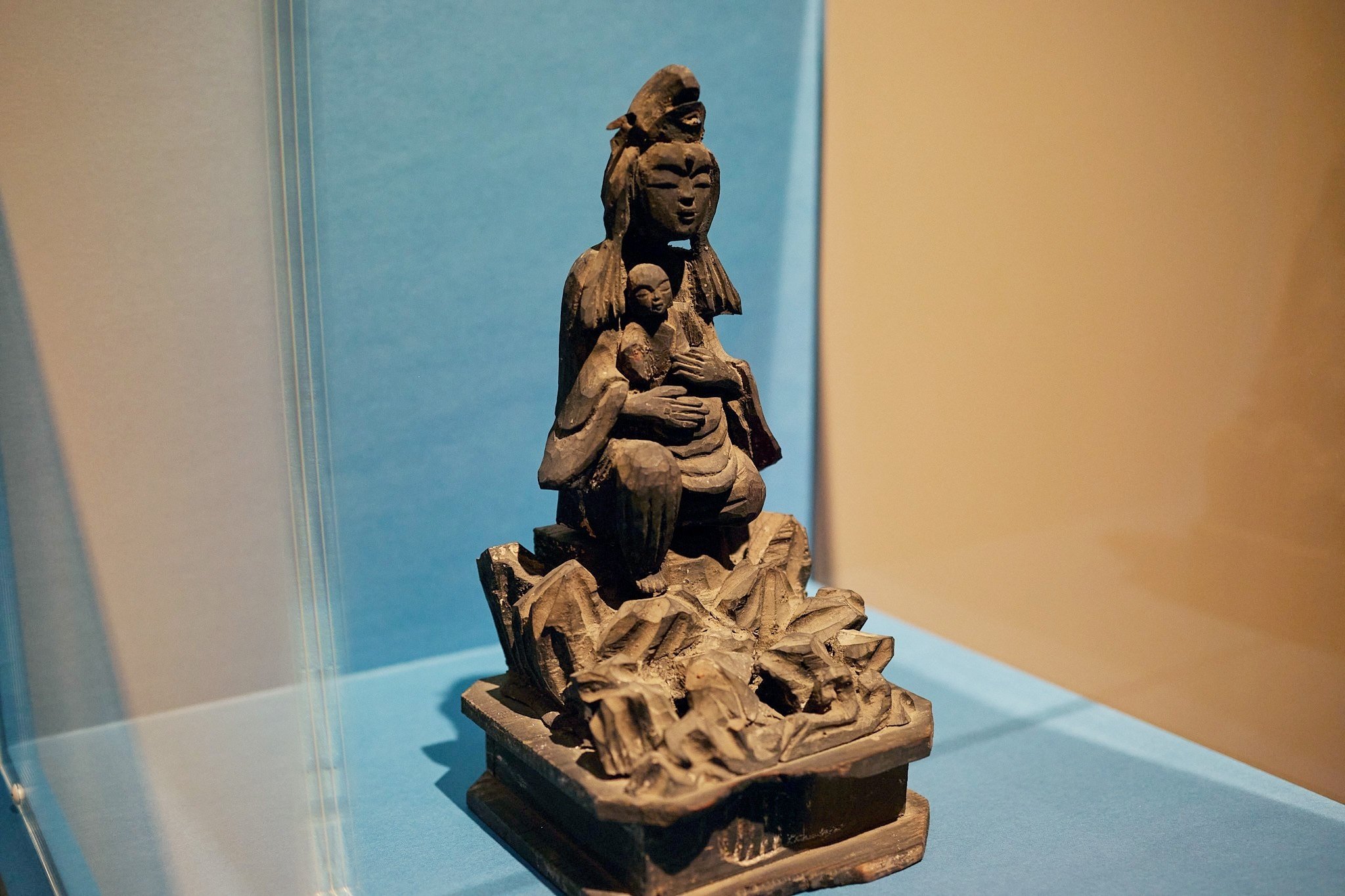 民間仏もデザインも本気で向き合うことで遊び心が生まれる。「みちのく