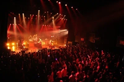 PERSONZ 赤坂BLITZ Version BLUE・RED Amazon.co.jp: 赤坂BLITZ _