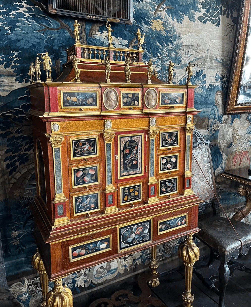 デンマーク コペンハーゲン ローゼンボー城へ行く 王室コレクション編