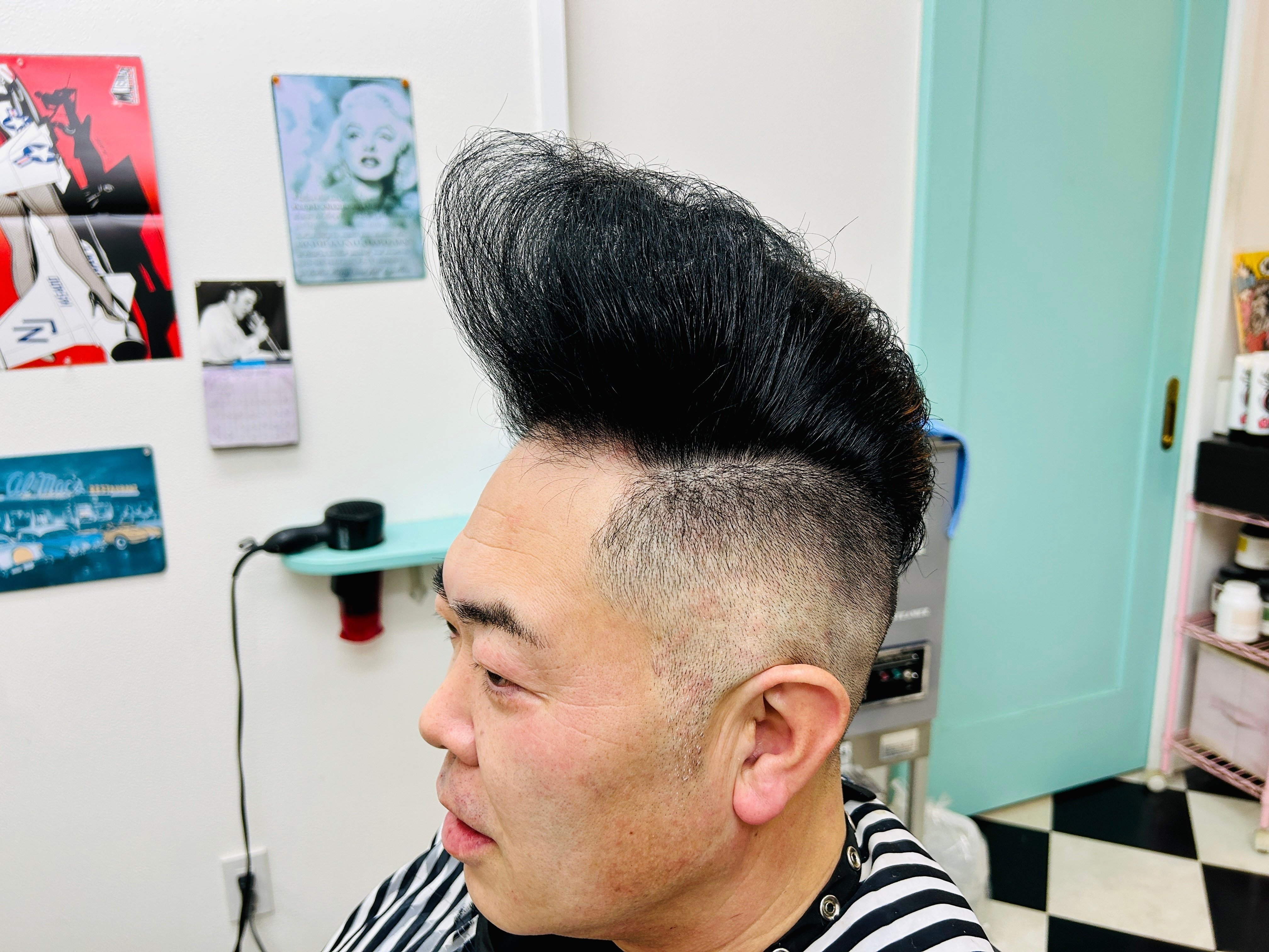 みやぞん にも負けないポンパドールのリーゼント！｜浜松市佐久間町の