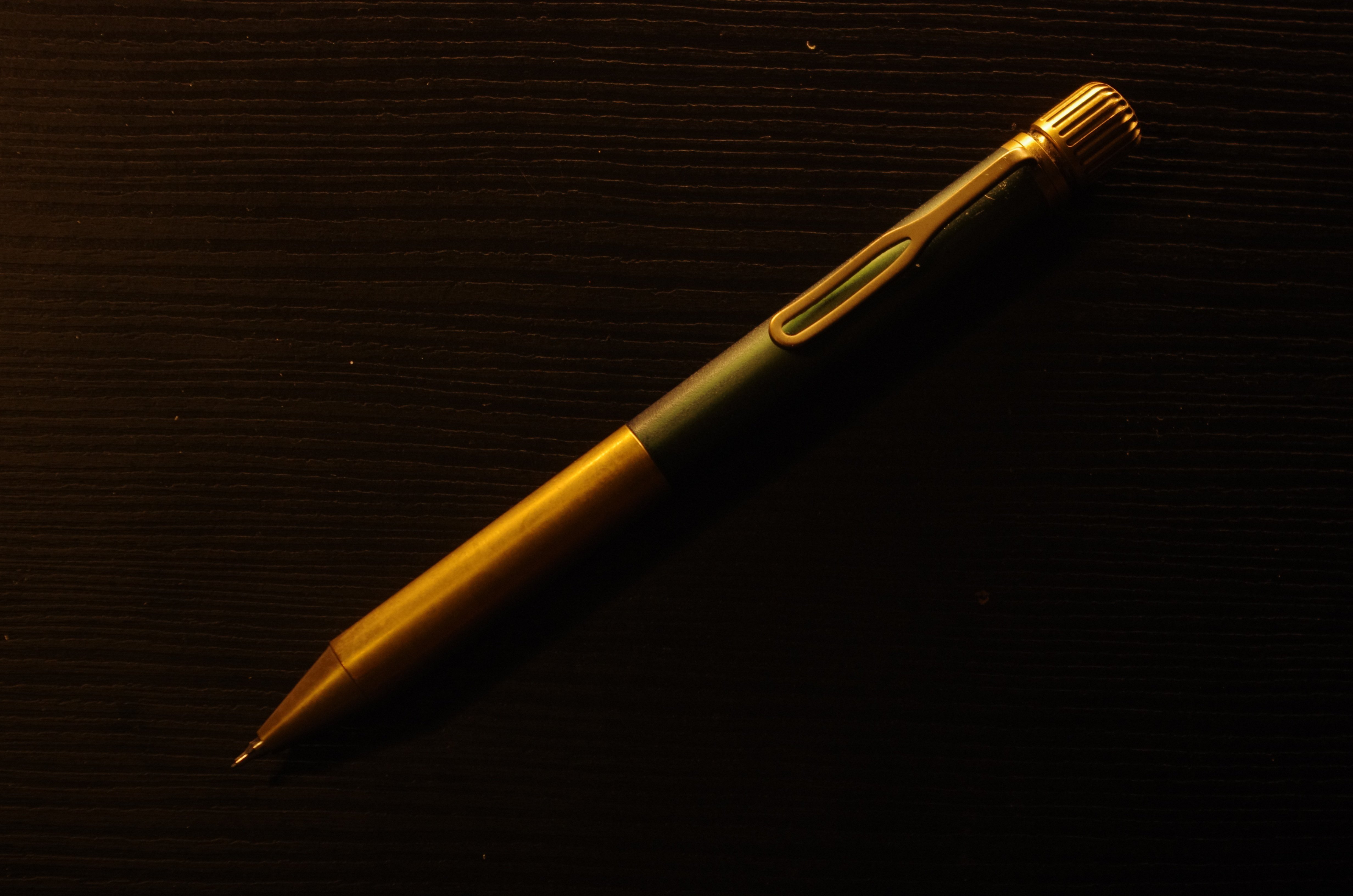 誰でも⁉簡単にボールペンをシャーペンにする方法！｜がいなあ