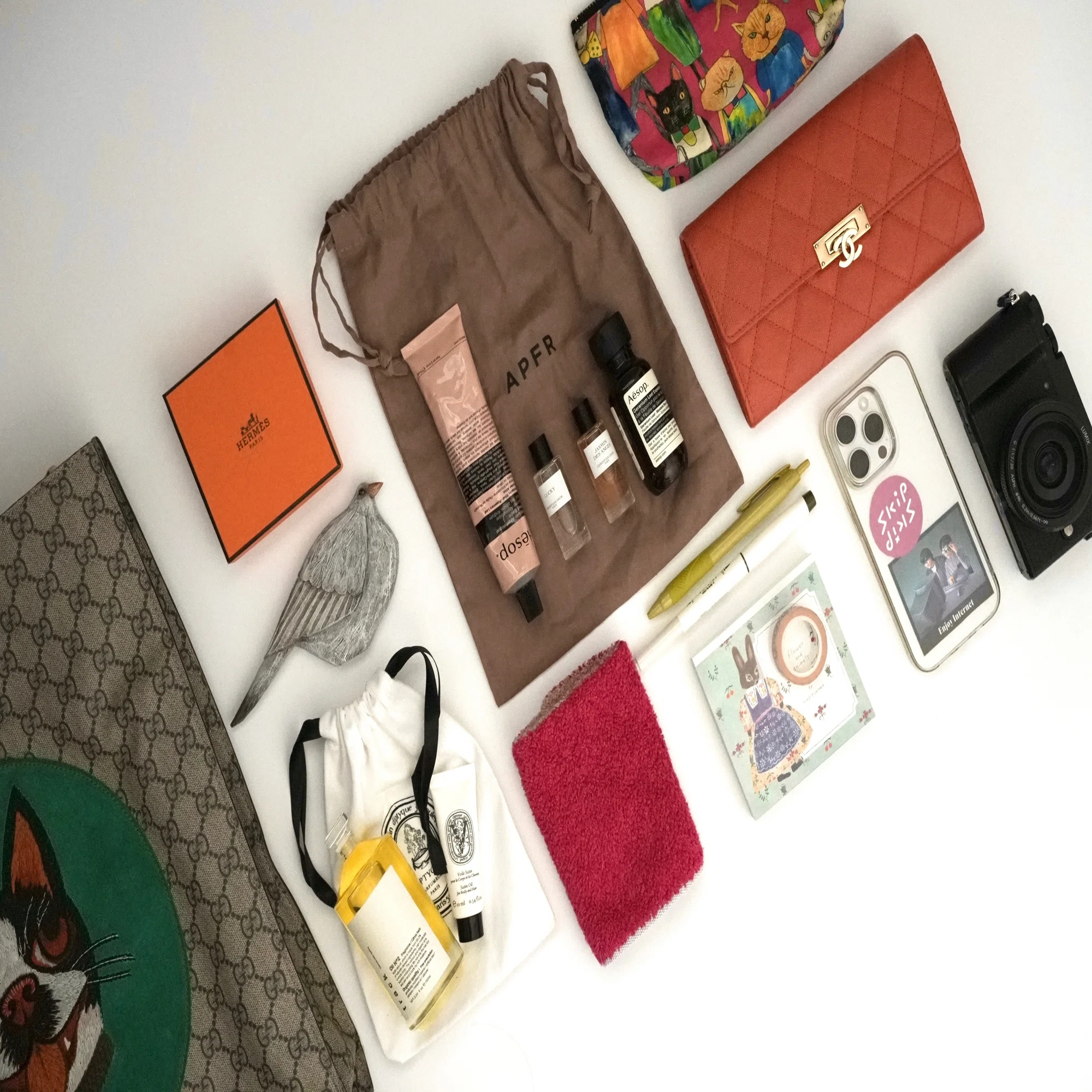 バッグの中身】を写真に撮ってみよう☺️?❤️‍?#自問自答バッグの 