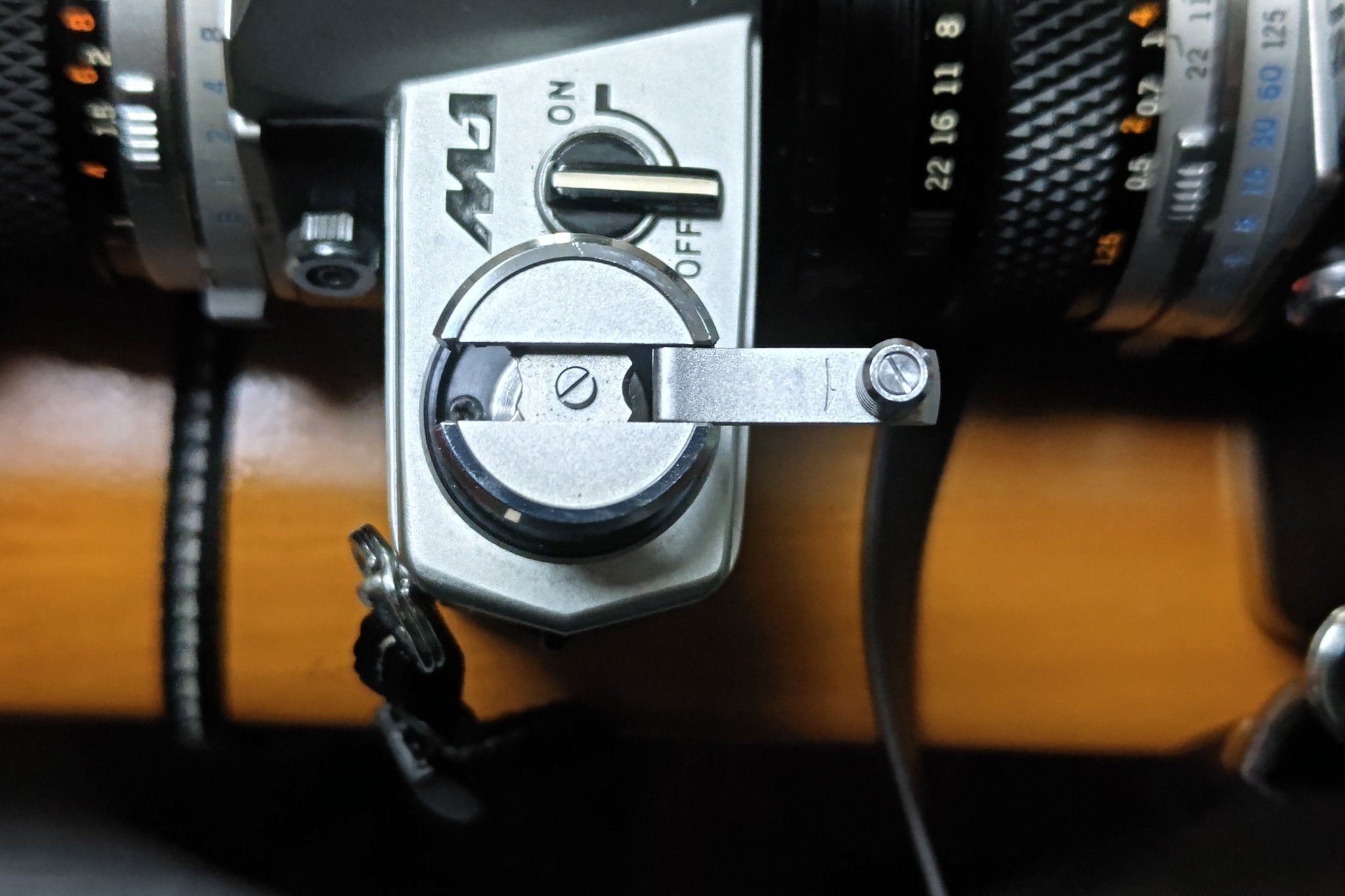 OLYMPUS M-1 一眼レフカメラ　ジャンク Yahoo!オークション -「オリンパス m-1」(フィルムカメラ