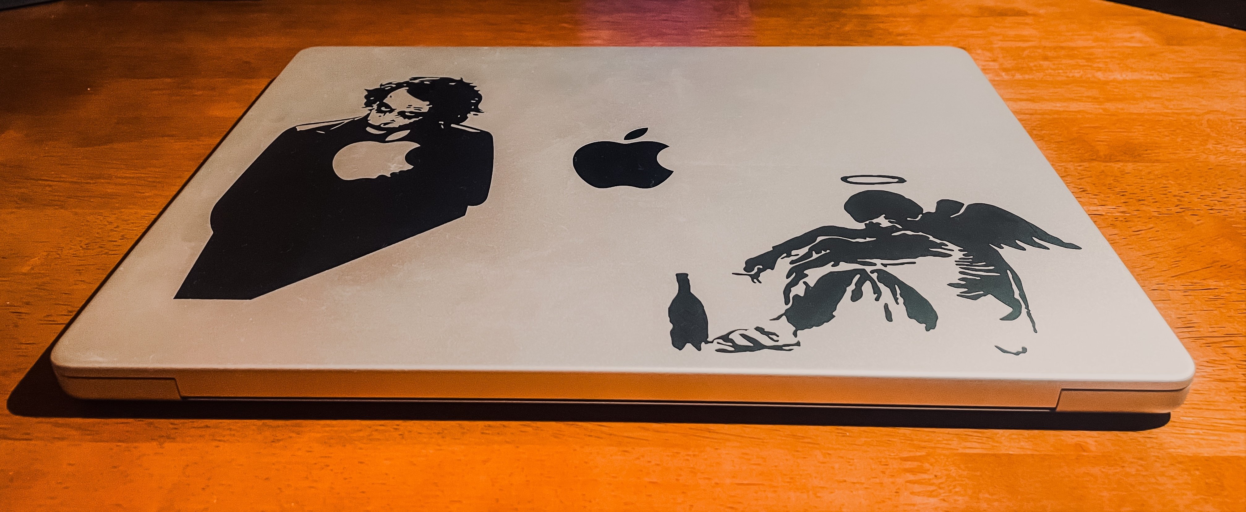 MacBook M1 スペースグレー　動作正常　充電器付き　ステッカー跡有 MacBook M1 スペースグレー 動作正常 充電器付き ステッカー跡有