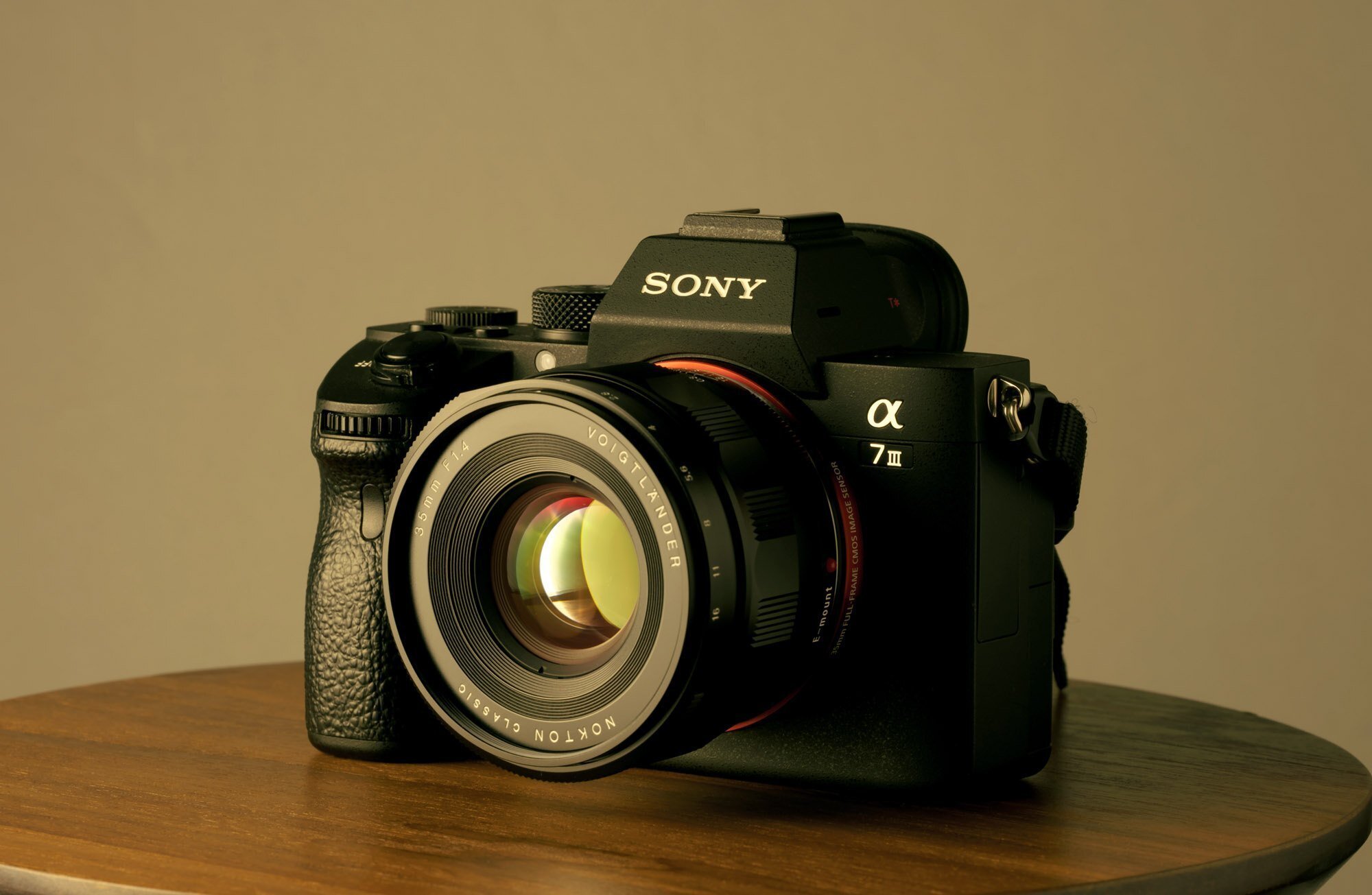 早い者勝ち‼️ フォクトレンダ NOKTON classic 35mm F1.4 Amazon.co.jp: VoightLander 単焦点レンズ NOKTON classic 35mm