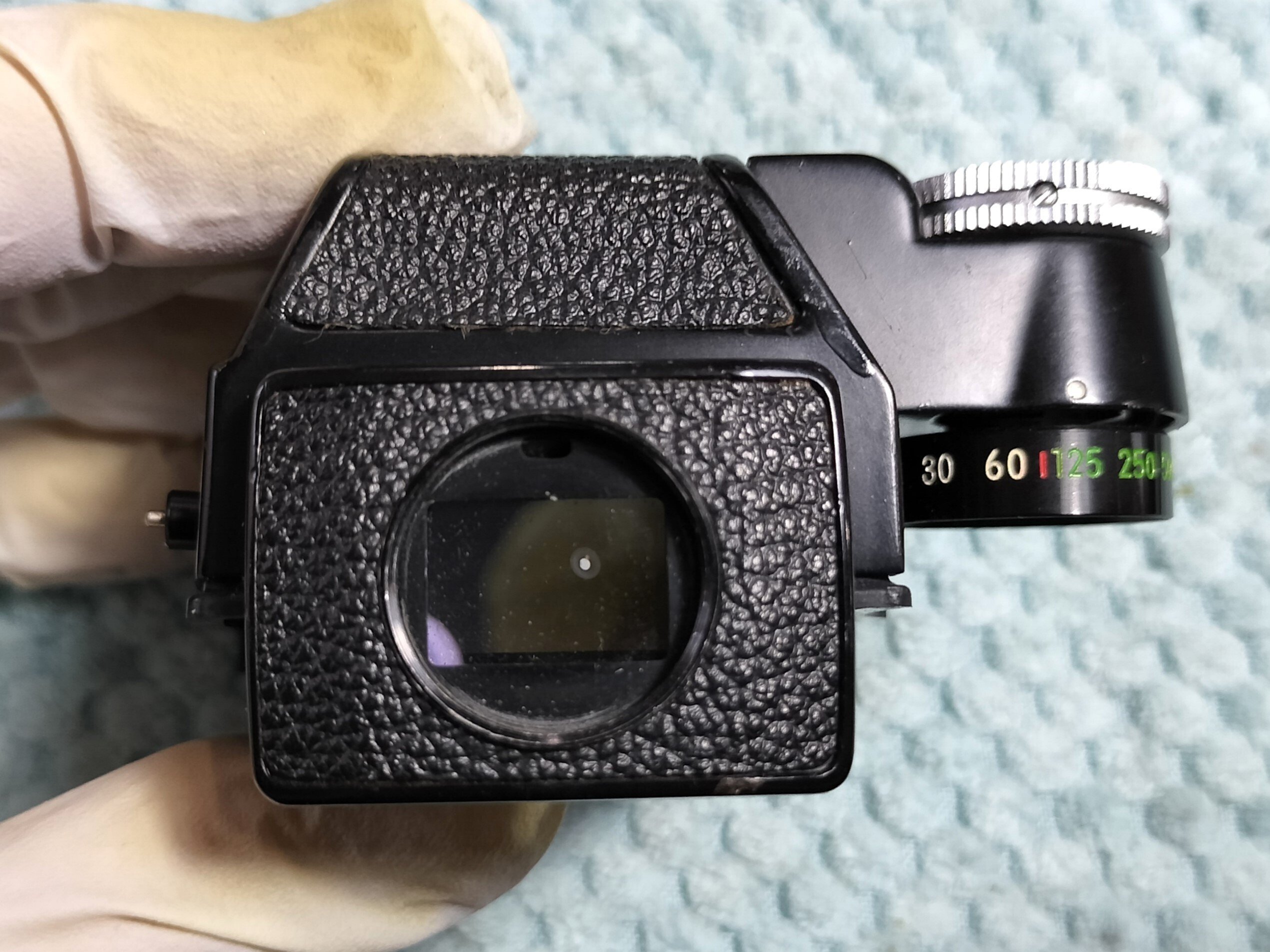 Nikon F2 フォトミックファインダーの分解|フィルムカメラ修理 Nikon F2 フォトミックファインダーの分解|フィルムカメラ修理