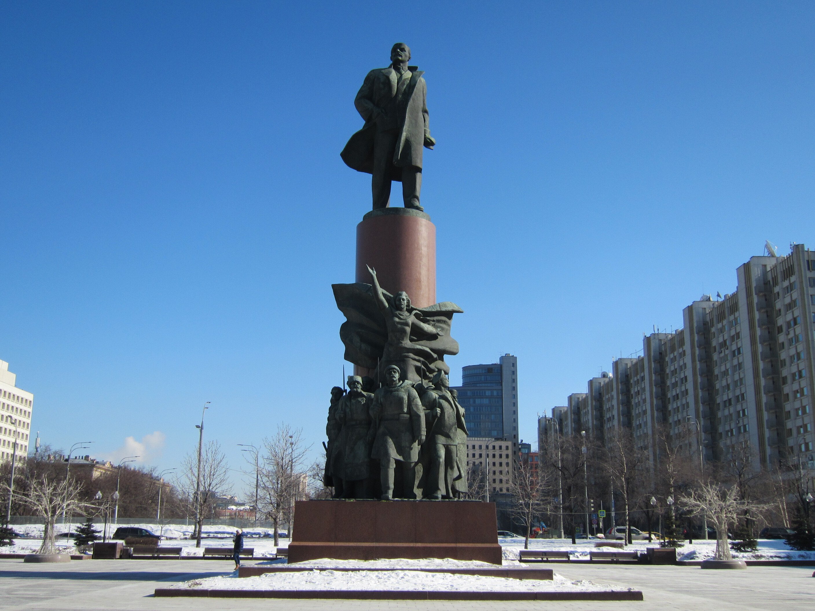 展覧会】レーニン没後100年｜チェブラーシカ