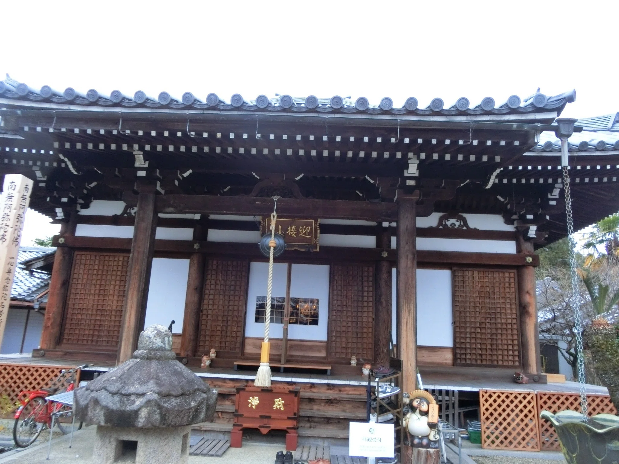 超美仏!藤原時代の如来三尊＠重文「西福寺」鶏さんと戯れる【奈良まち